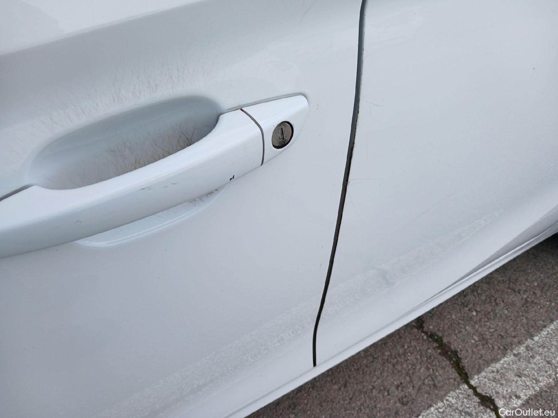  Opel  Corsa OPEL  / 2019 / 5P / berlina con portón 1.2 XEL 55kW (75CV) Edition #11