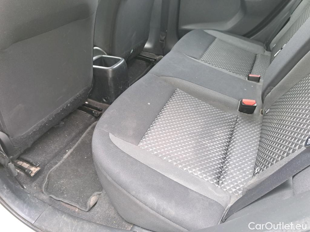  Nissan  Micra NISSAN  / 2017 / 5P / berlina con portón IG-T 68 kW (92 CV) E6D-F Acenta Sprint #6