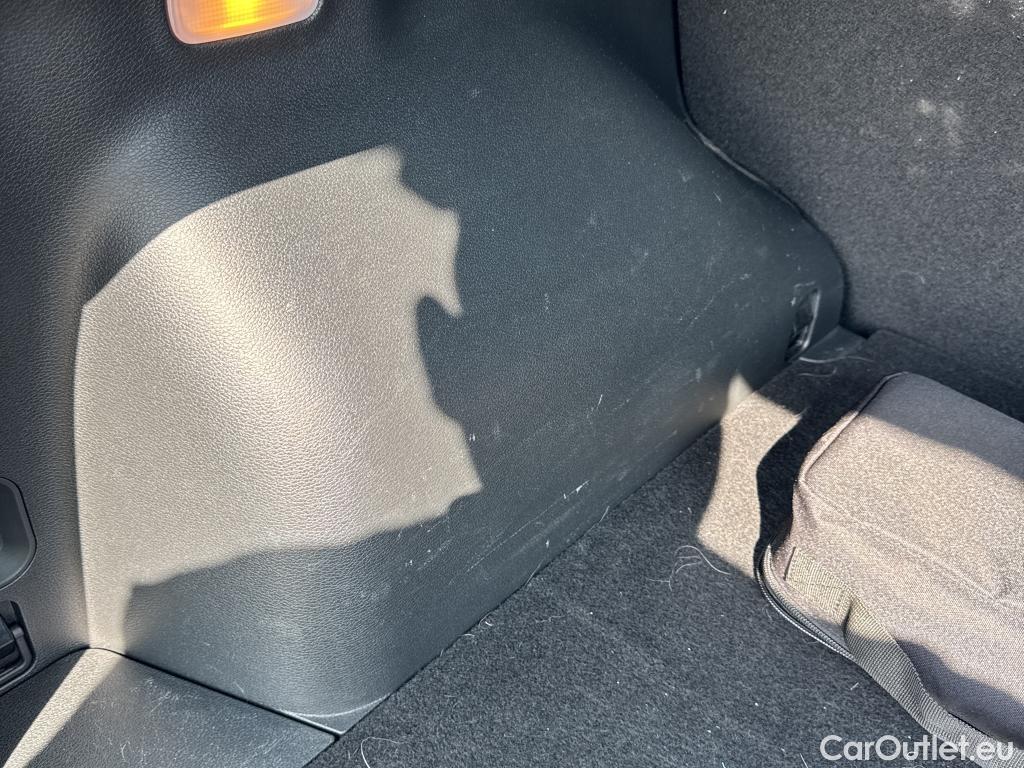  KIA  Sportage KIA  / 2022 / 5P / todoterreno 1.6 T-GDi 110kW (150CV) Concept 4x2 #15