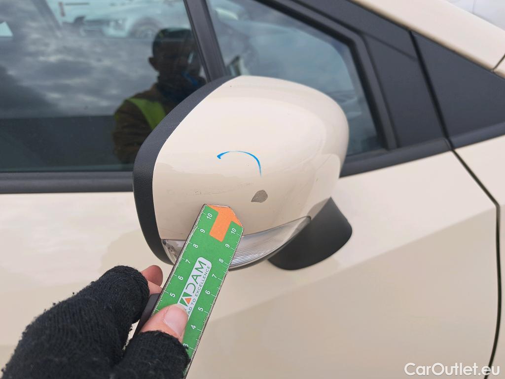  Nissan  Micra NISSAN  / 2017 / 5P / berlina con portón IG-T 68 kW (92 CV) E6D-F Acenta Sprint #23