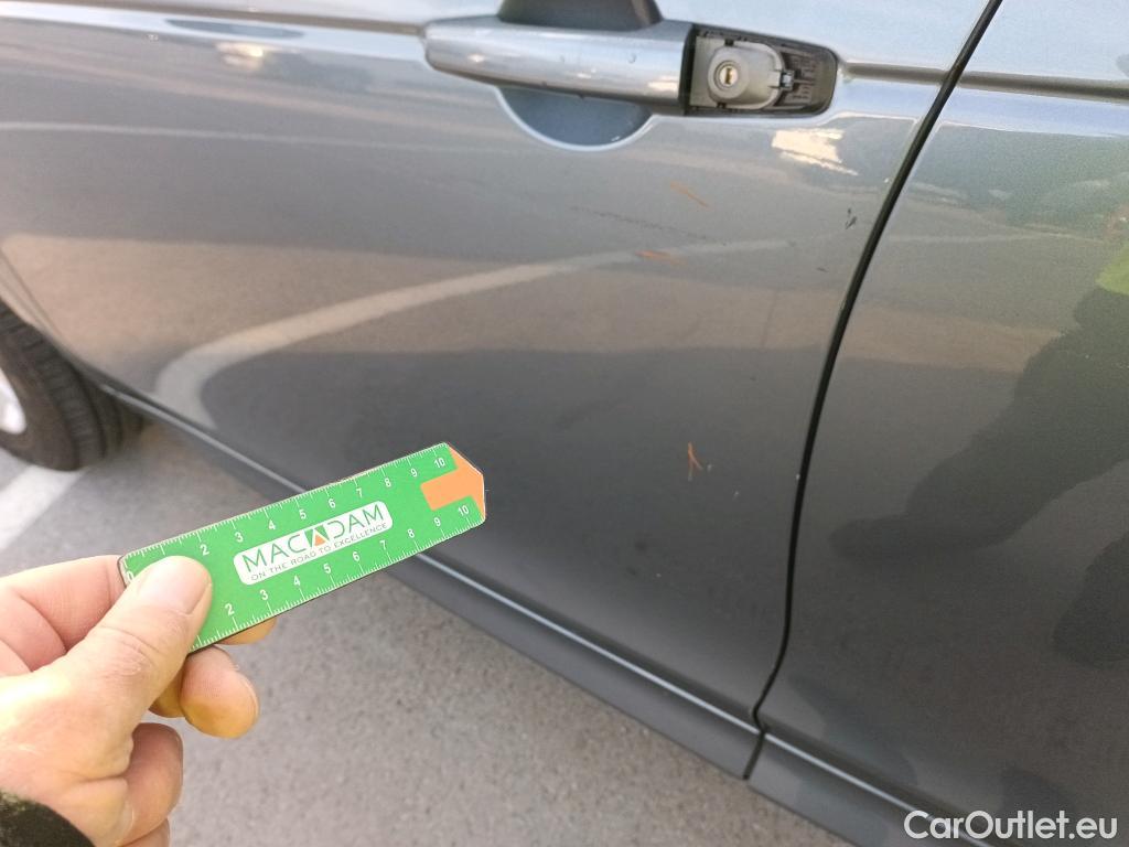  Land Rover  Discovery LAND ROVER  Sport / 2019 / 5P / todoterreno 1.5 I3 PHEV 309PS AWD Aut R-Dynamic Base #5