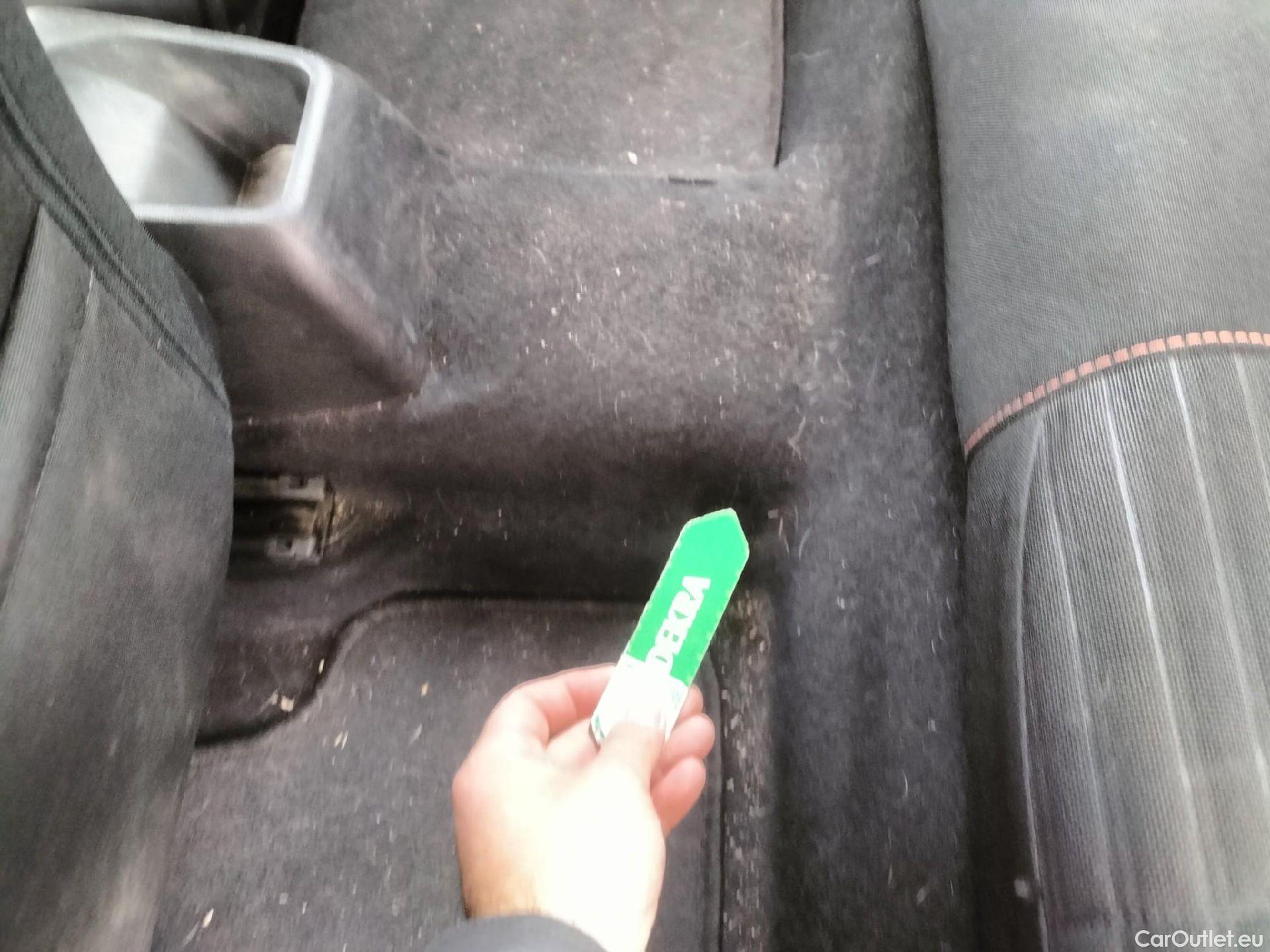  Peugeot  2008 PEUGEOT  / 2019 / 5P / todoterreno Active Puretech 100 S&S BVM6 #16