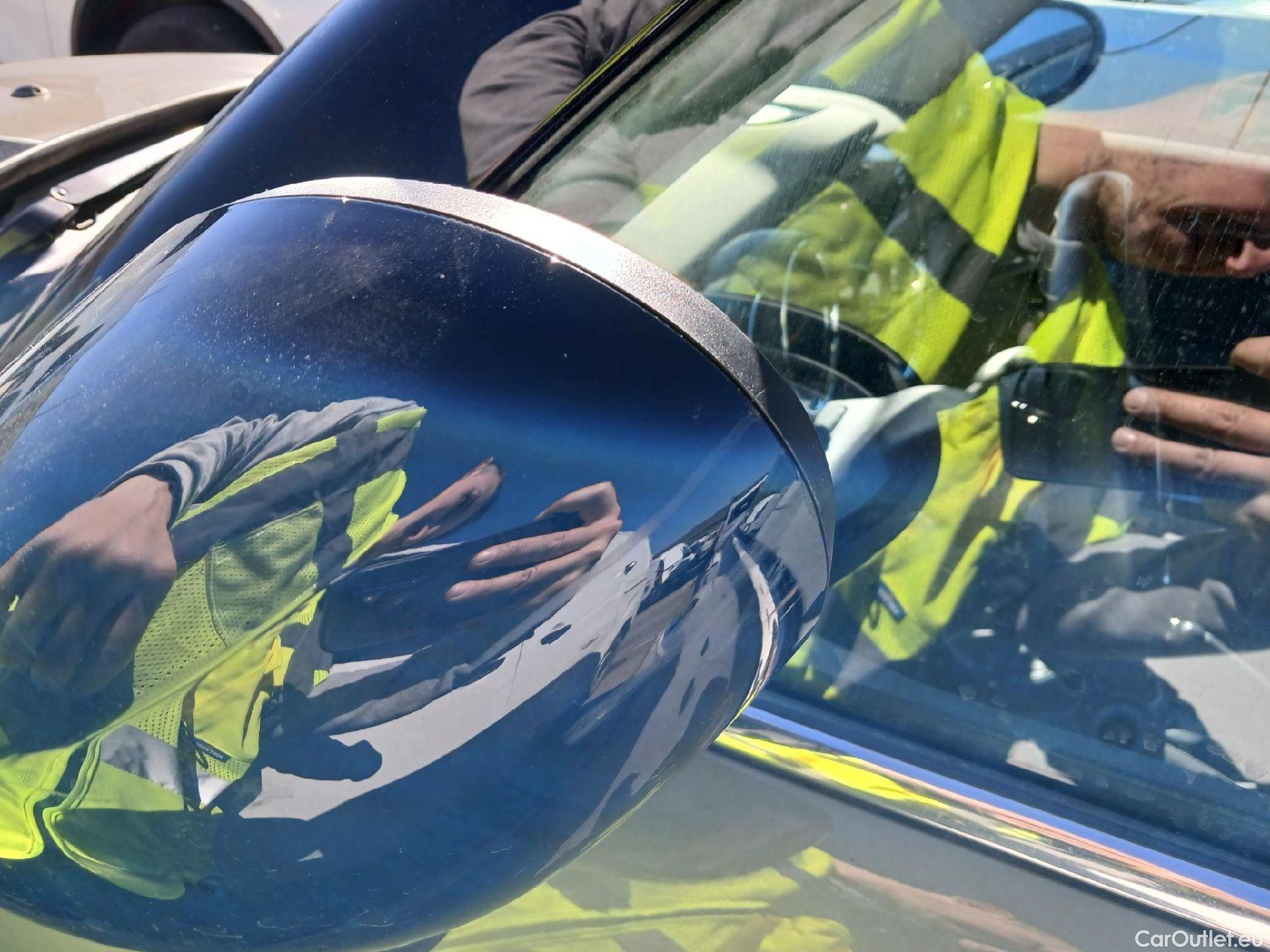  Mini  Cooper MINI MINI / 2014 / 3P / berlina con portón  #18