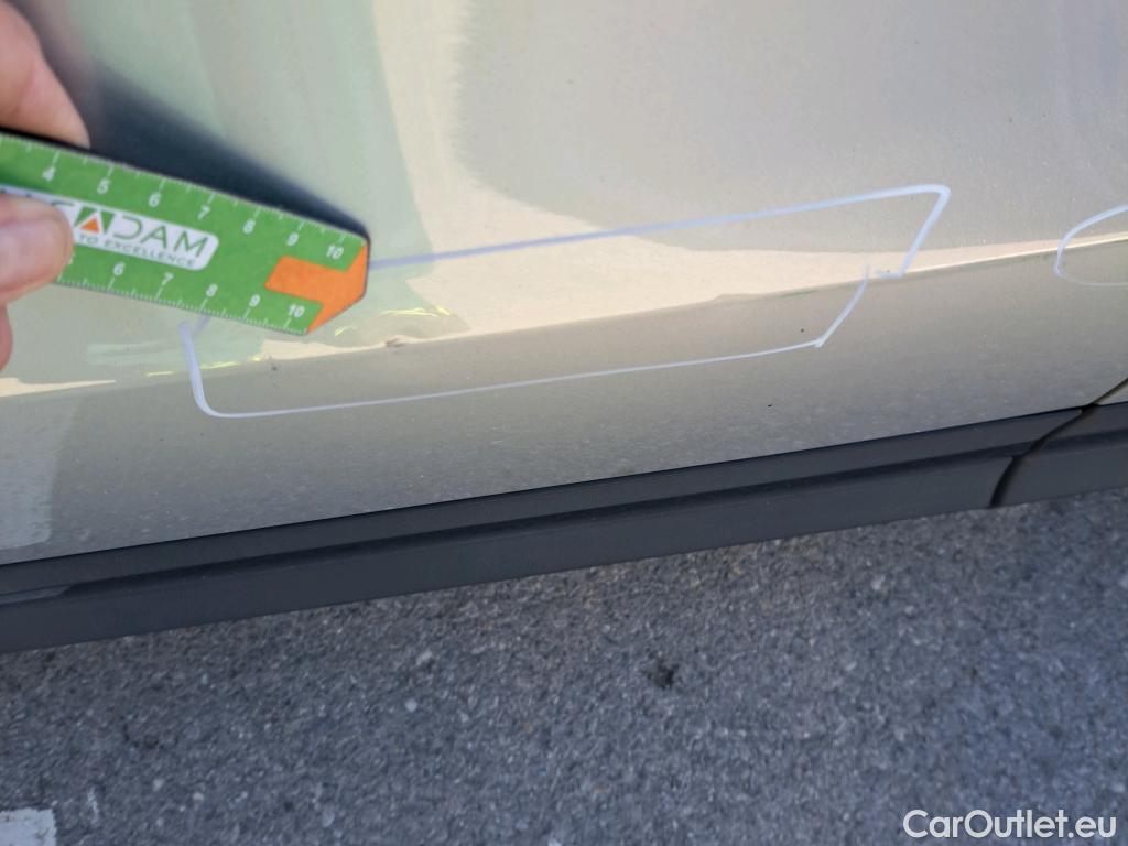  Mercedes  GLA MERCEDES-BENZ  / 2020 / 5P / todoterreno  200 D (AC) #8