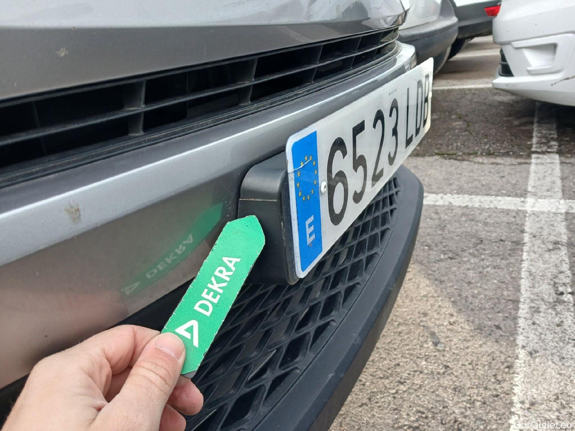  Toyota  C-HR TOYOTA  / 2016 / 5P / todoterreno 1.8 125H Advance (CX) #7