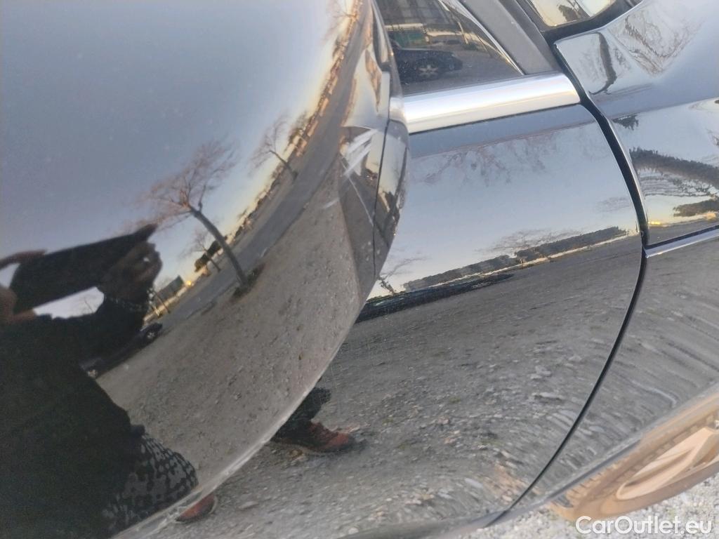  Volvo  XC 40 VOLVO XC40 / 2017 / 5P / todoterreno 1.5 T4 Twin Recharge Inscription Ex Auto #3