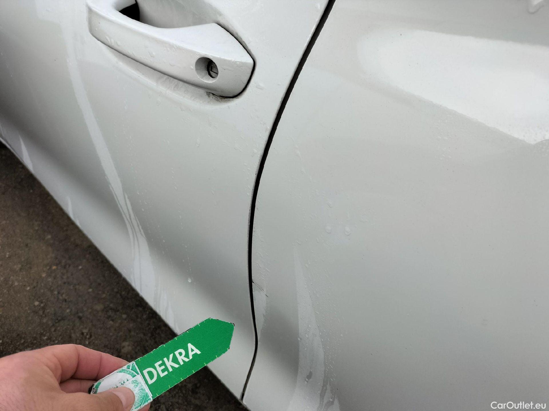  Land Rover  Discovery SEAT Nuevo León / 2020 / 5P / berlina con portón 2.0 TDI 85kW (115CV) STYLE GONavi (AC) #31