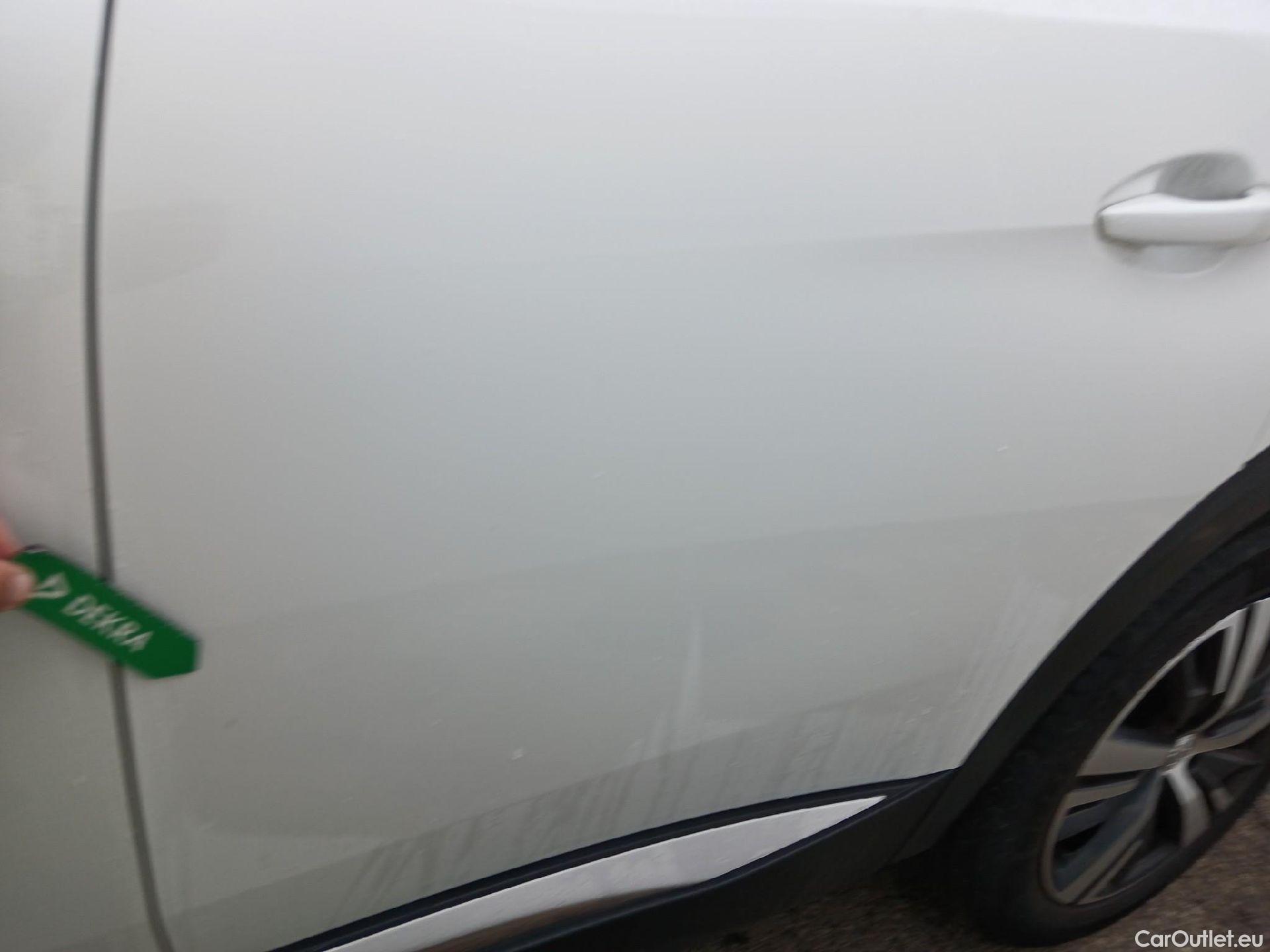  Peugeot  3008 PEUGEOT  / 2020 / 5P / todoterreno 1.2 PureTech 96KW S&S Allure EAT8 #8