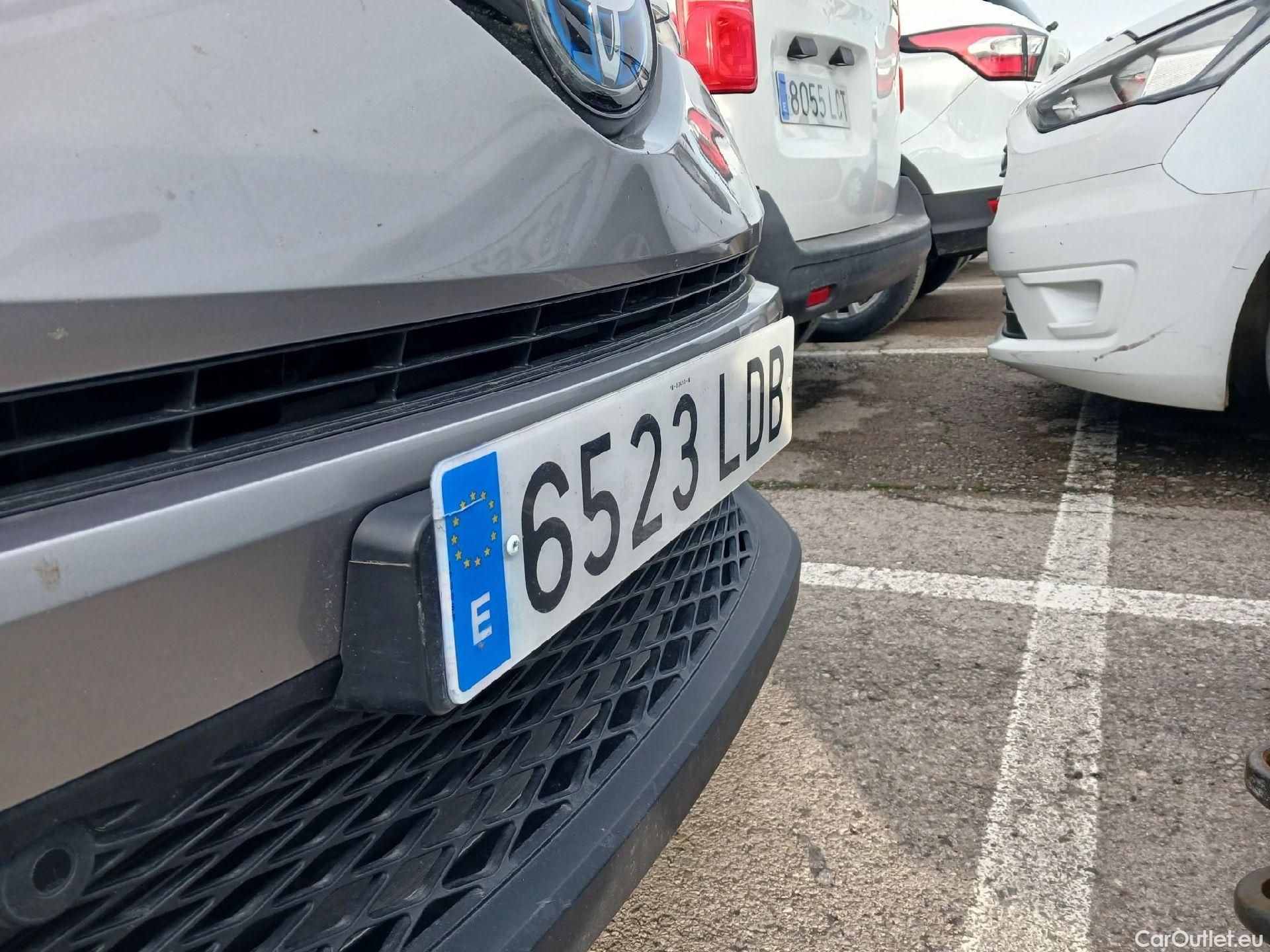  Toyota  C-HR TOYOTA  / 2016 / 5P / todoterreno 1.8 125H Advance (CX) #6