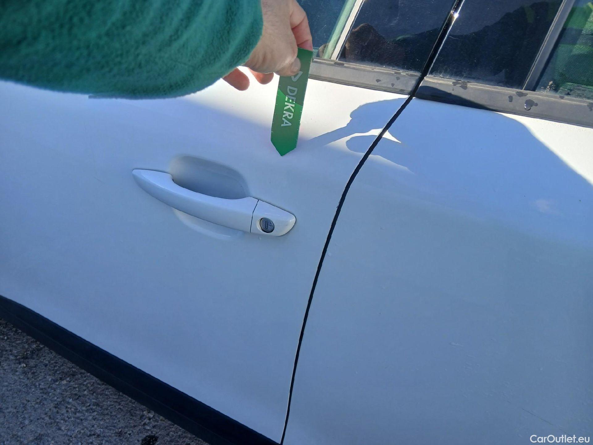  Peugeot  2008  Active Pack 1.2 PureTech 130CV MT6 E6d #6