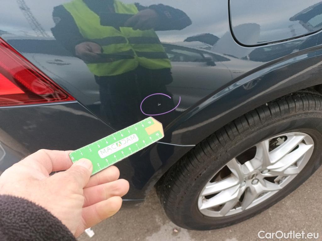  Volvo  XC60 VOLVO  / 2017 / 5P / todoterreno 2.0 B4 D4 AWD Business Plus Auto #15