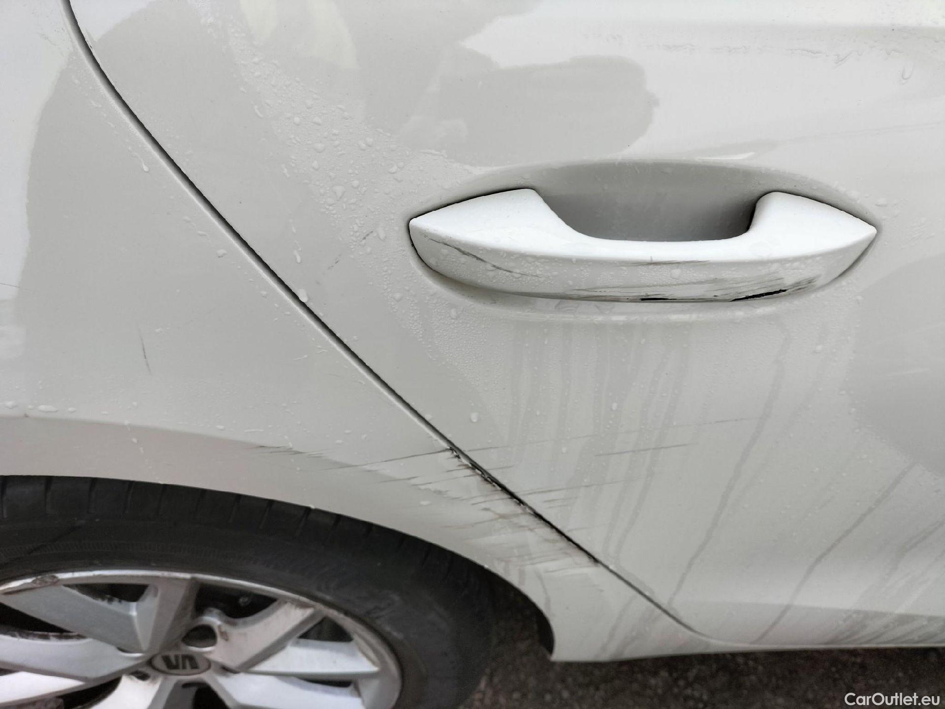  Land Rover  Discovery SEAT Nuevo León / 2020 / 5P / berlina con portón 2.0 TDI 85kW (115CV) STYLE GONavi (AC) #51