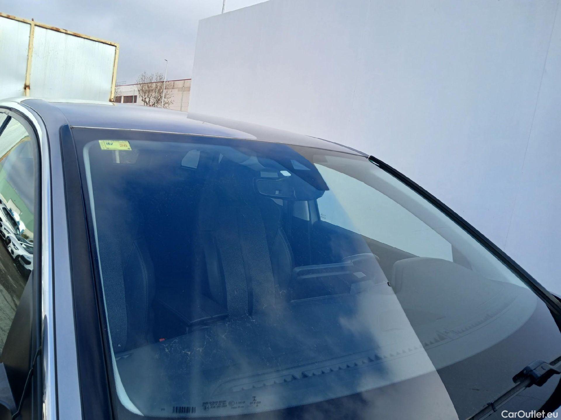  Peugeot  3008 PEUGEOT  Hybrid / 2016 / 5P / todoterreno 225 e-EAT8 Allure #7