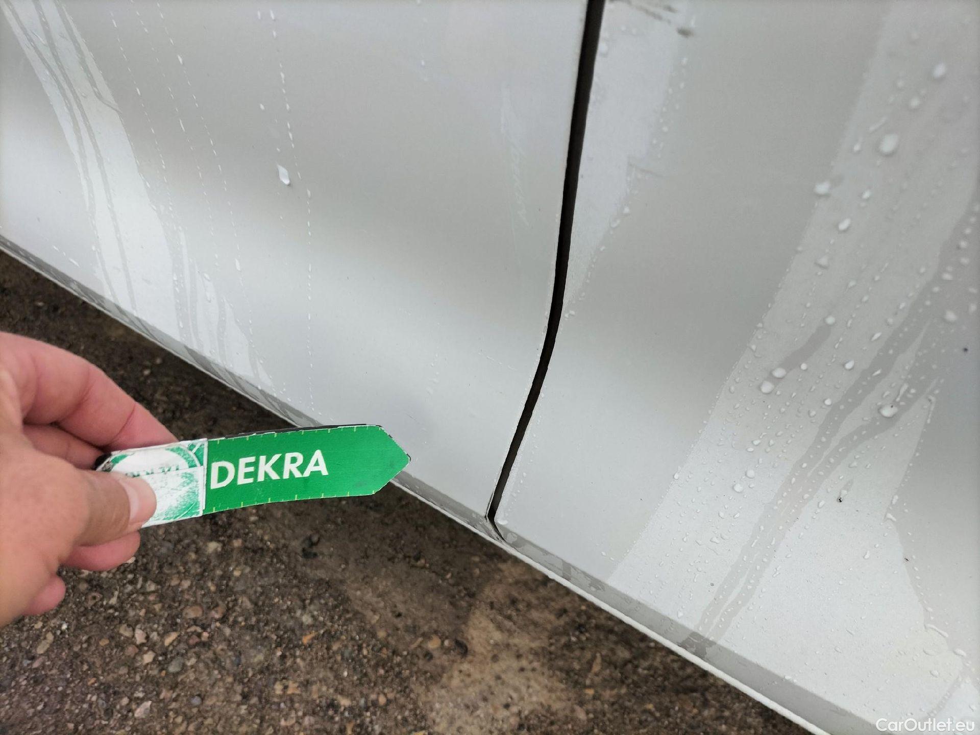  Land Rover  Discovery SEAT Nuevo León / 2020 / 5P / berlina con portón 2.0 TDI 85kW (115CV) STYLE GONavi (AC) #26