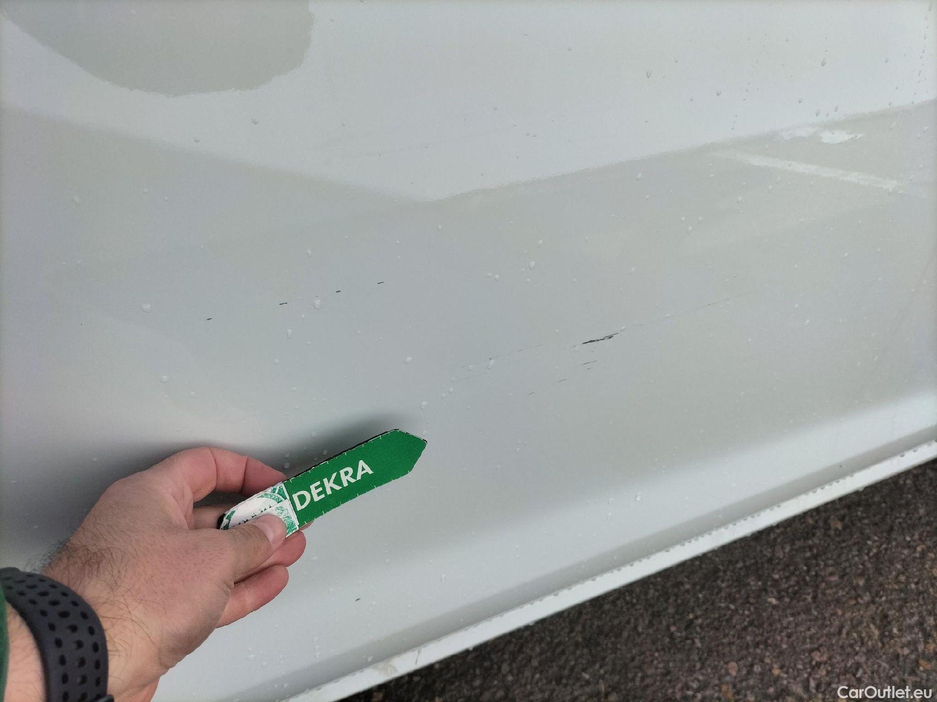  Volkswagen  Golf  VOLKSWAGEN / 2016 / 5P / berlina con portón Ready2Go 1.0 TSI 85kW (115CV) #19