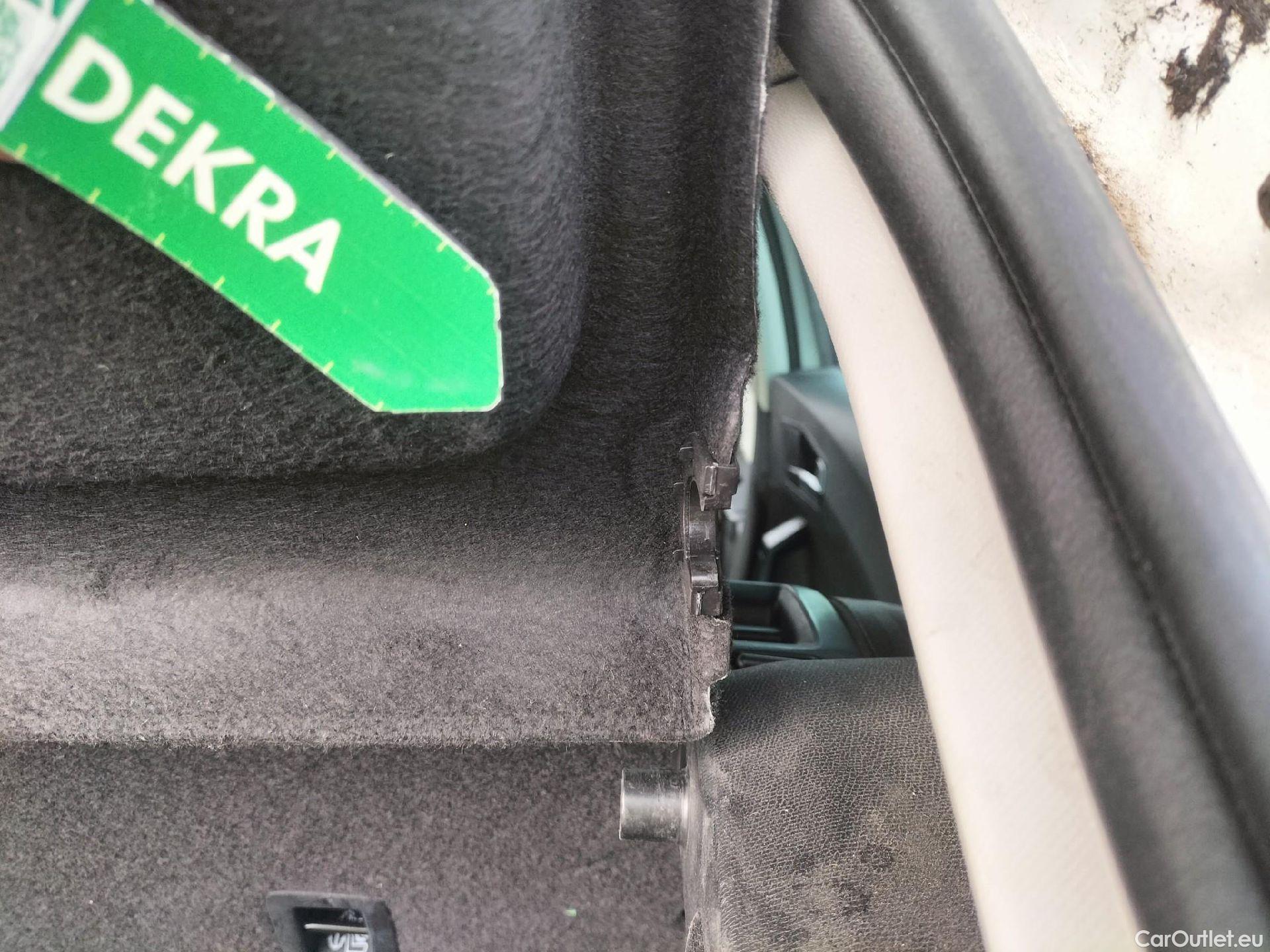  Land Rover  Discovery SEAT Nuevo León / 2020 / 5P / berlina con portón 2.0 TDI 85kW (115CV) STYLE GONavi (AC) #44