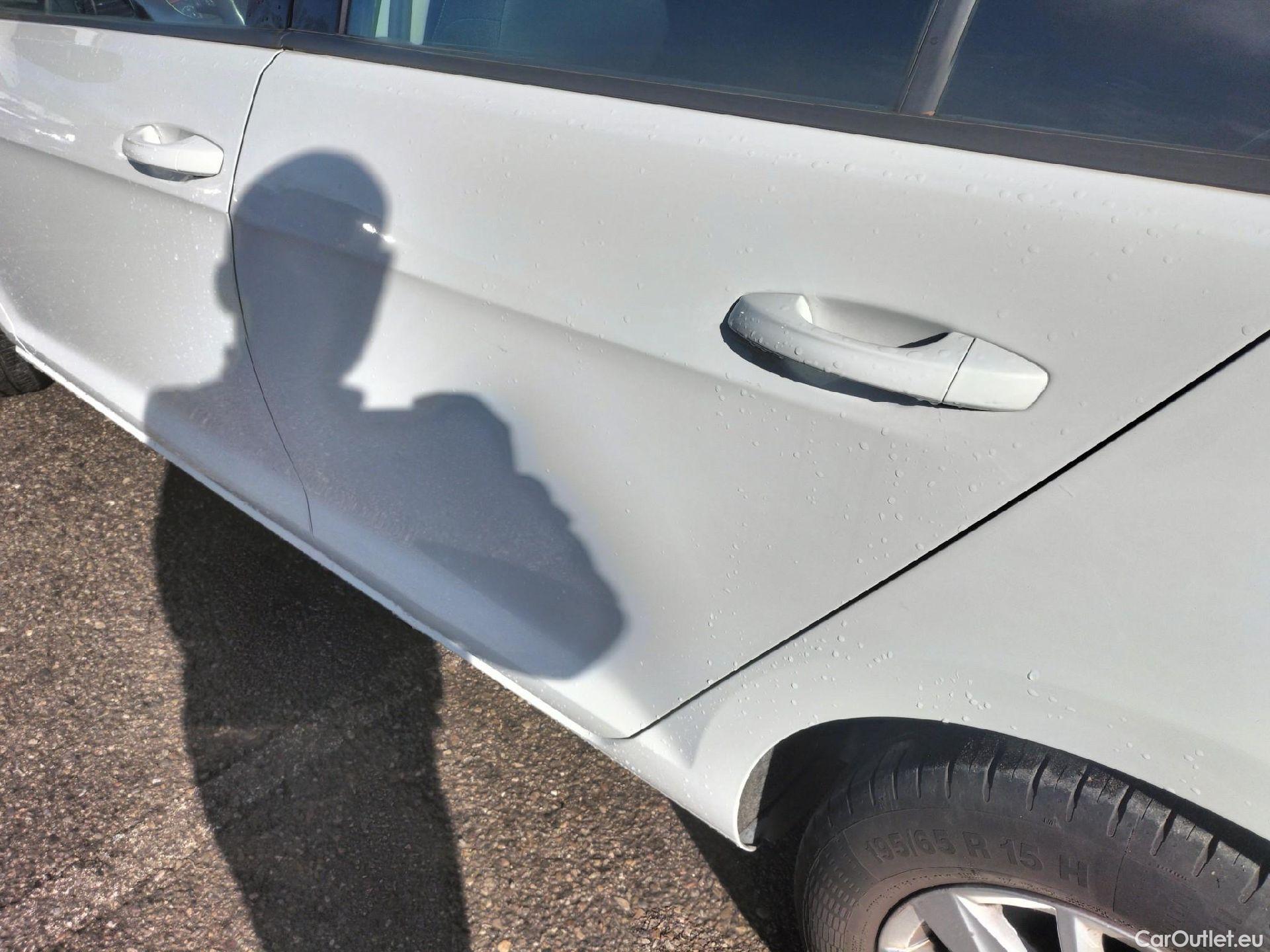  Volkswagen  Golf  VOLKSWAGEN / 2016 / 5P / berlina con portón Ready2Go 1.0 TSI 85kW (115CV) #8