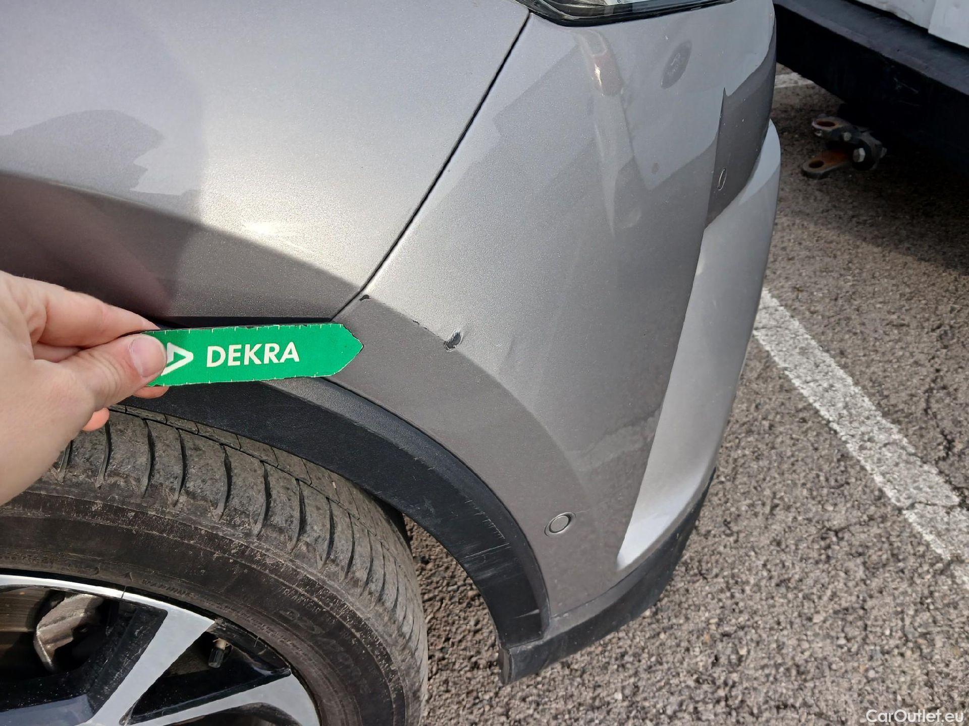  Toyota  C-HR TOYOTA  / 2016 / 5P / todoterreno 1.8 125H Advance (CX) #1