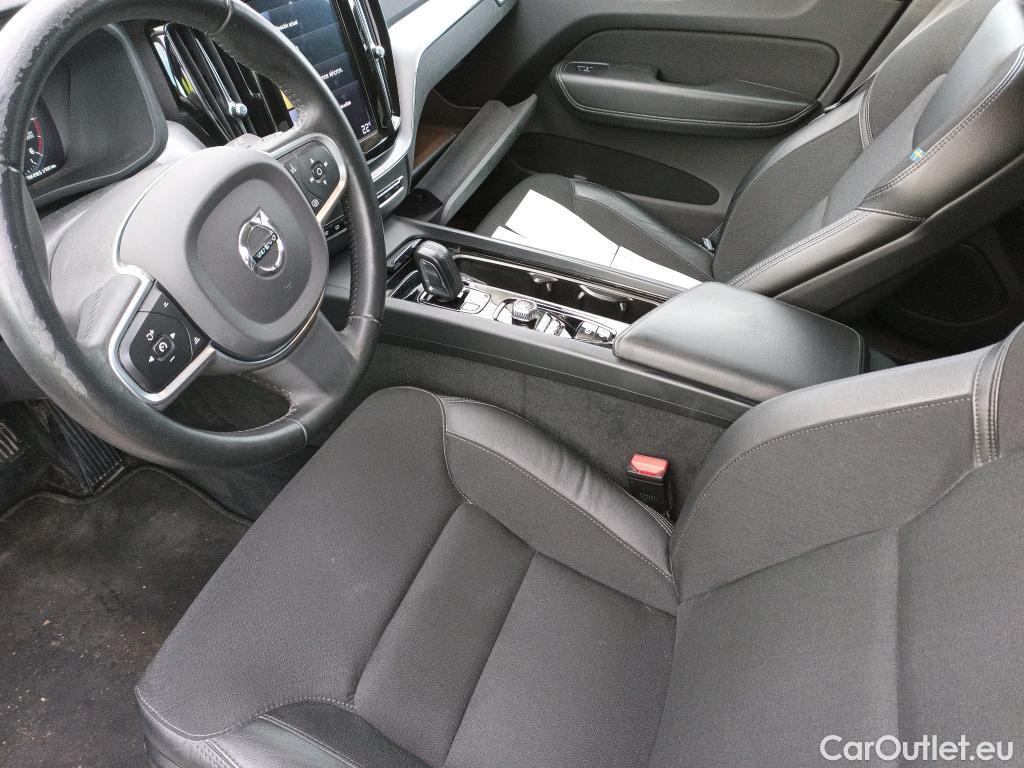 Volvo  XC60 VOLVO  / 2017 / 5P / todoterreno 2.0 B4 D4 AWD Business Plus Auto #12
