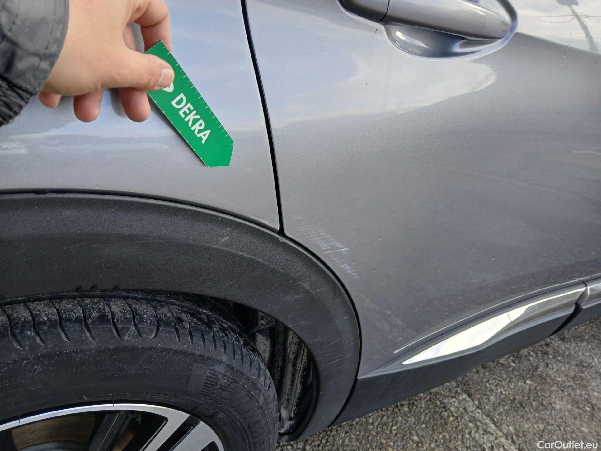  Peugeot  3008 PEUGEOT  Hybrid / 2016 / 5P / todoterreno 225 e-EAT8 Allure #37