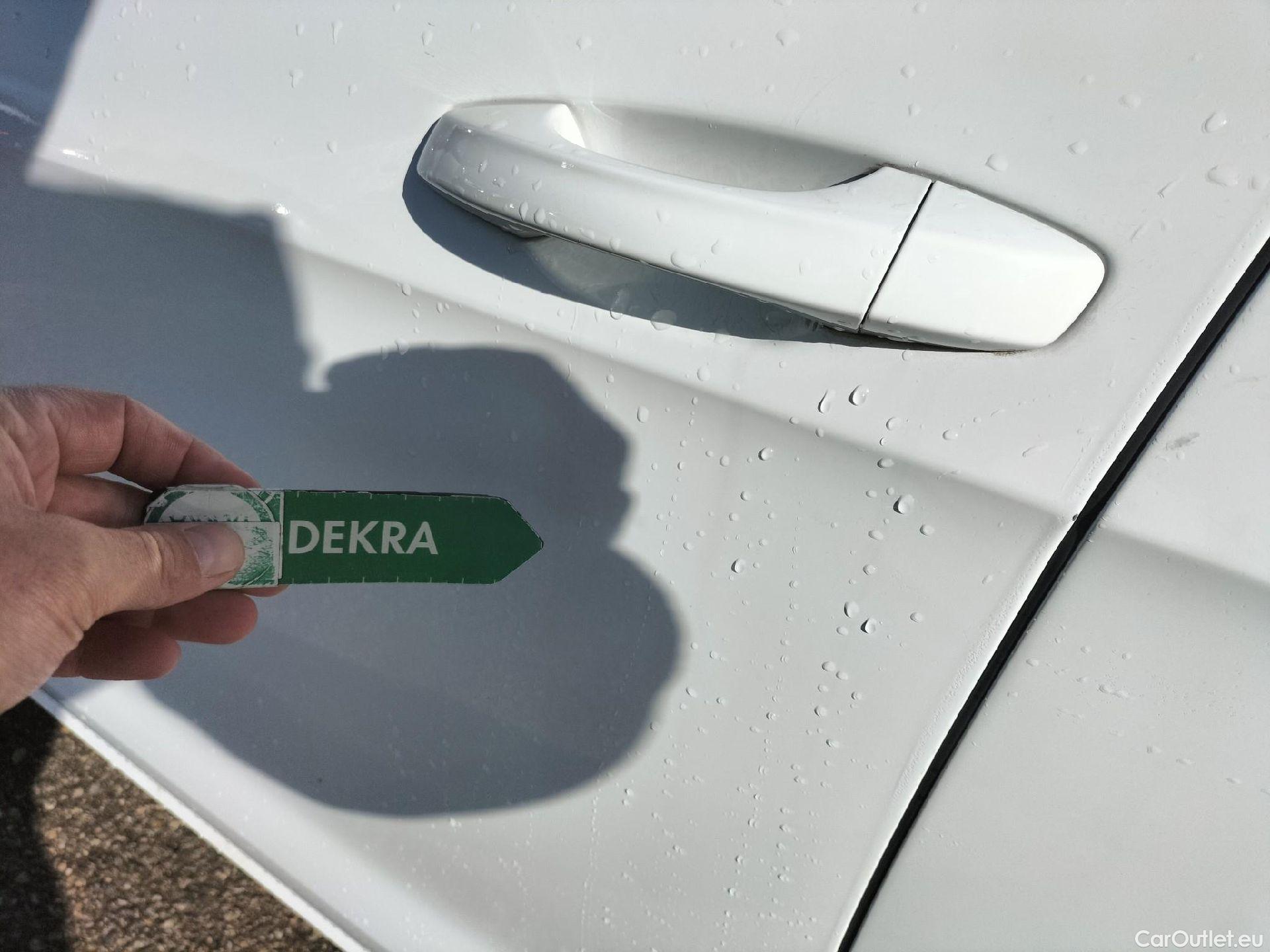  Volkswagen  Golf  VOLKSWAGEN / 2016 / 5P / berlina con portón Ready2Go 1.0 TSI 85kW (115CV) #7