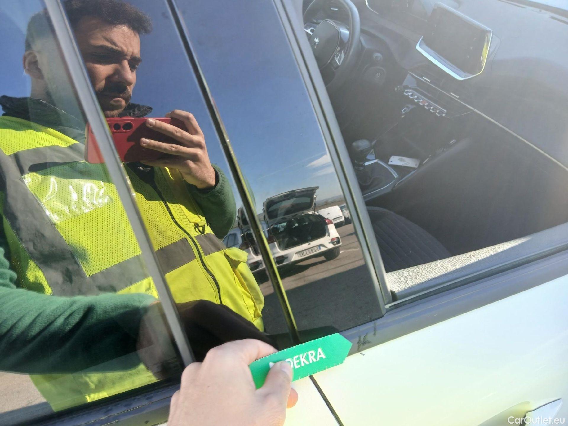  Peugeot  2008  Active Pack 1.2 PureTech 130CV MT6 E6d #22