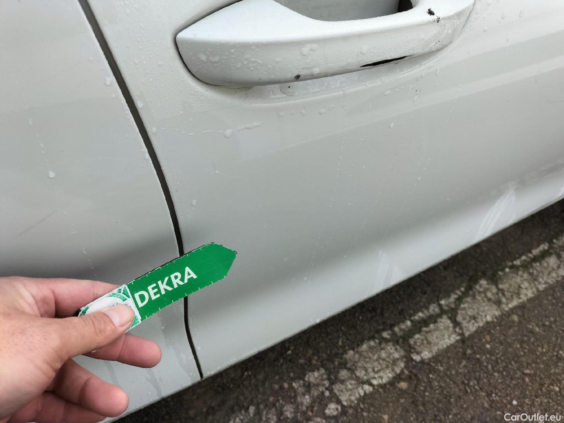  Land Rover  Discovery SEAT Nuevo León / 2020 / 5P / berlina con portón 2.0 TDI 85kW (115CV) STYLE GONavi (AC) #53