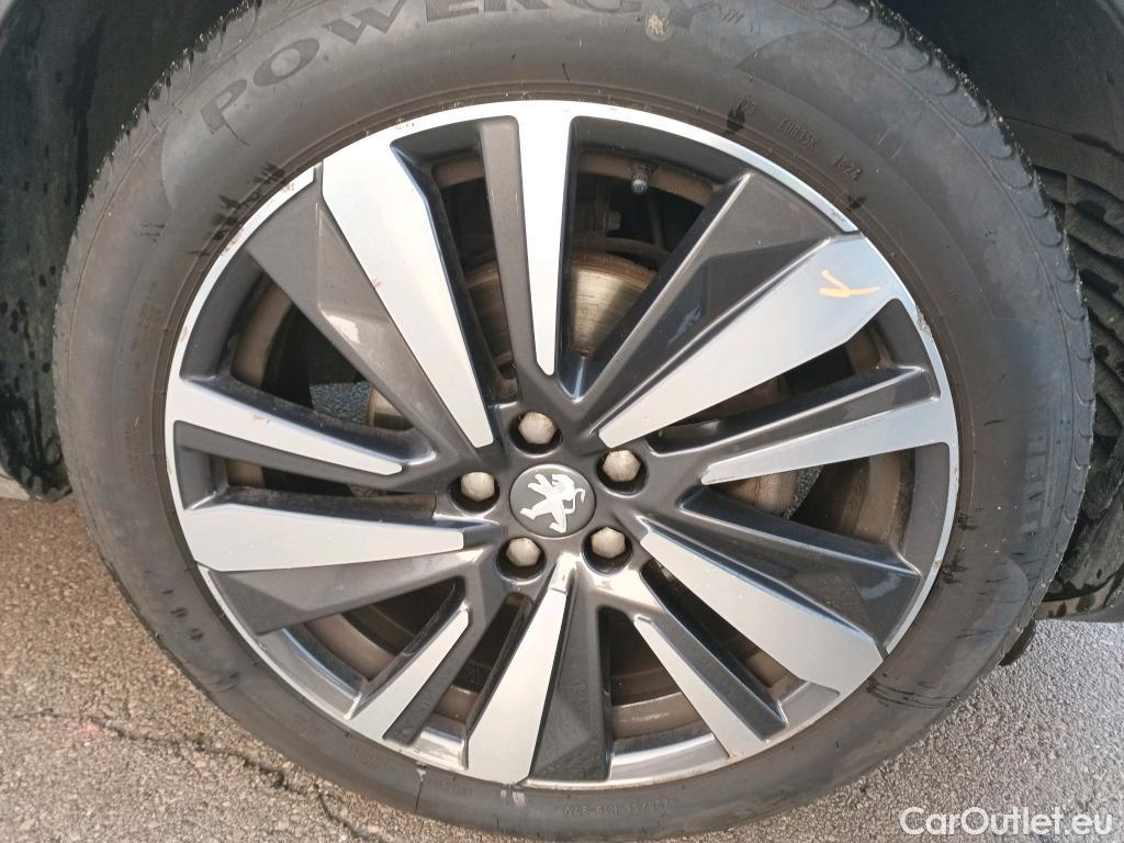  Peugeot  3008 PEUGEOT  / 2016 / 5P / todoterreno PureTech 132kW (180CV) EAT8 GT Line #7