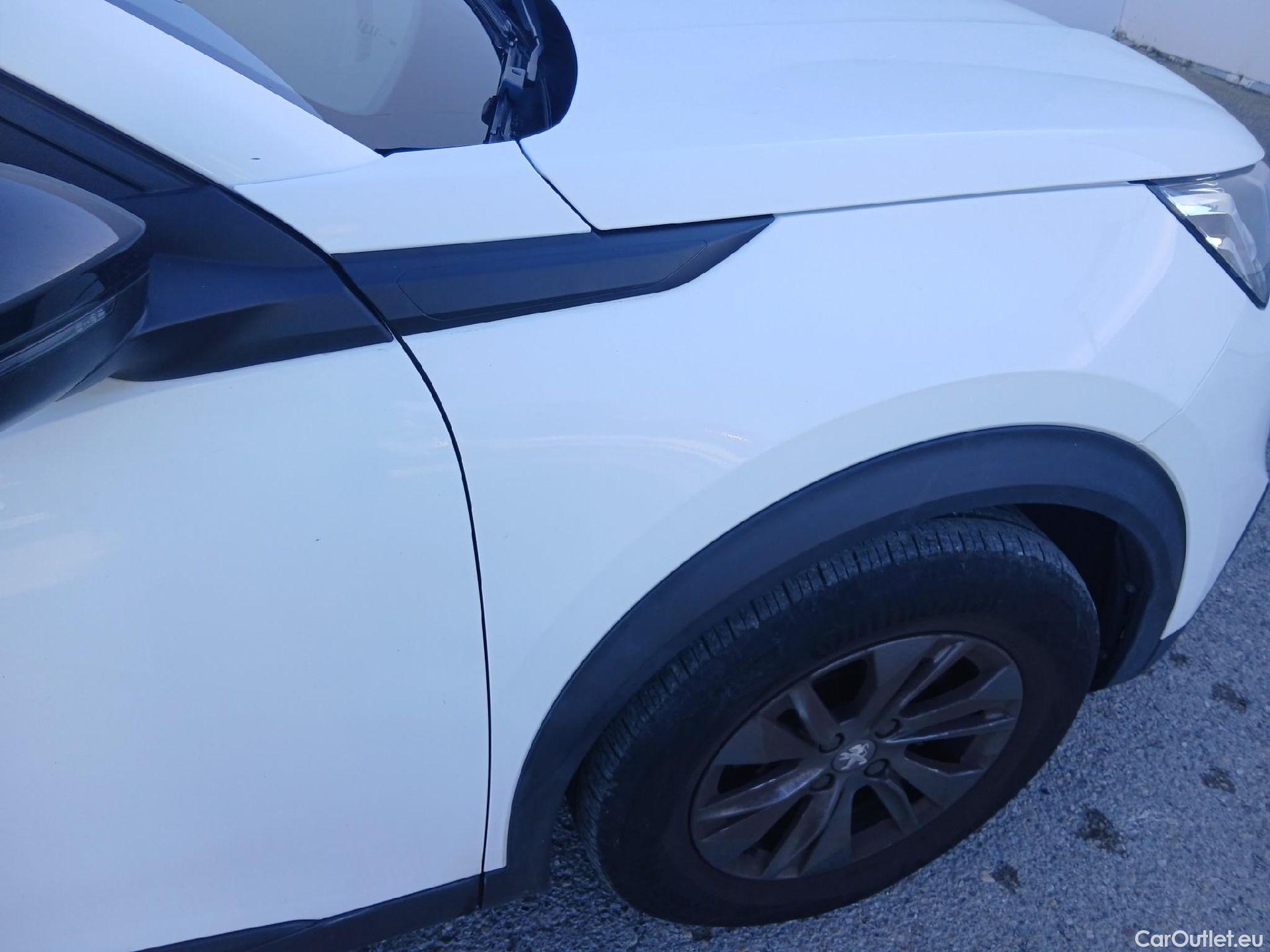  Peugeot  2008  Active Pack 1.2 PureTech 130CV MT6 E6d #17