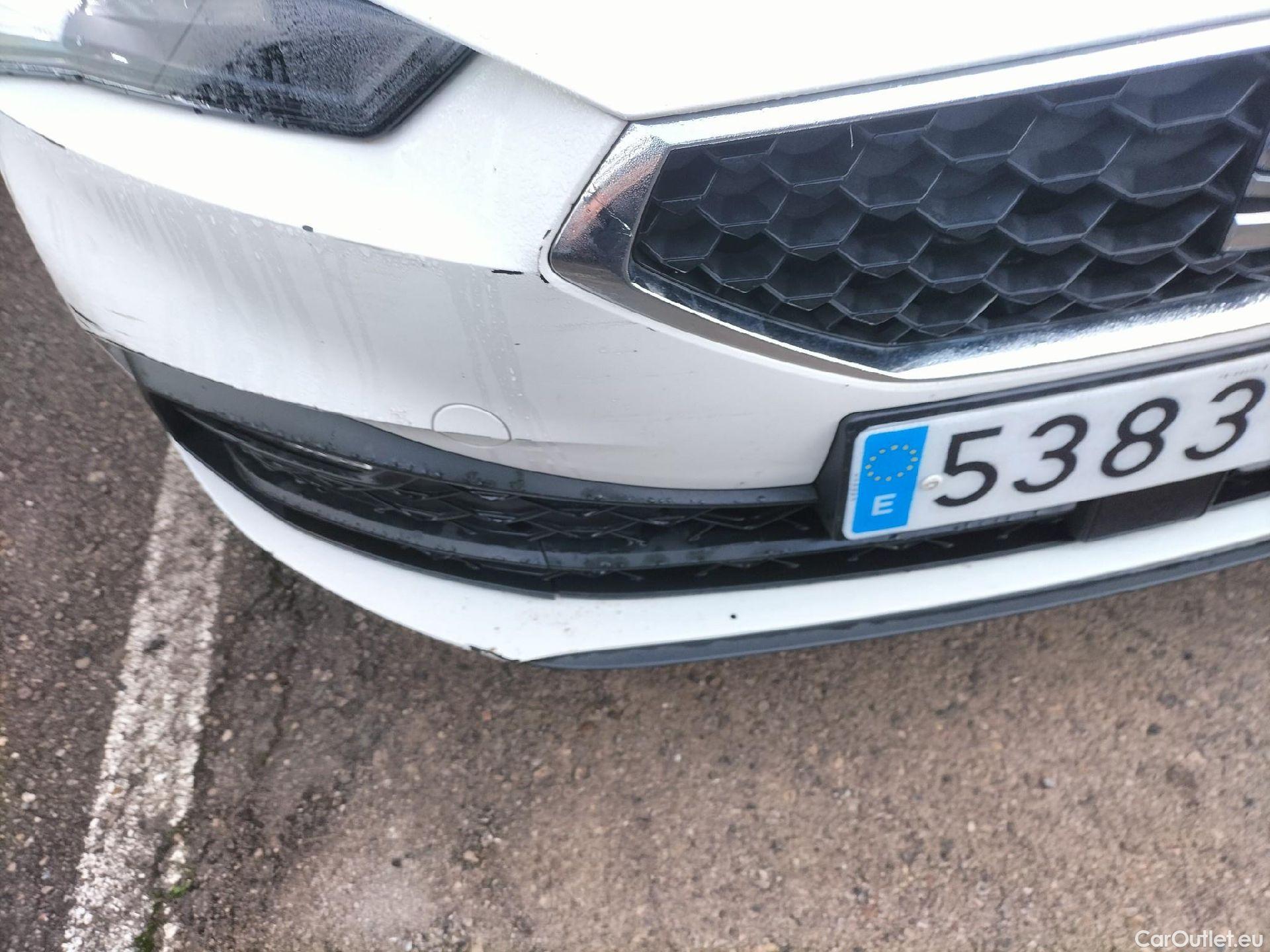  Land Rover  Discovery SEAT Nuevo León / 2020 / 5P / berlina con portón 2.0 TDI 85kW (115CV) STYLE GONavi (AC) #9