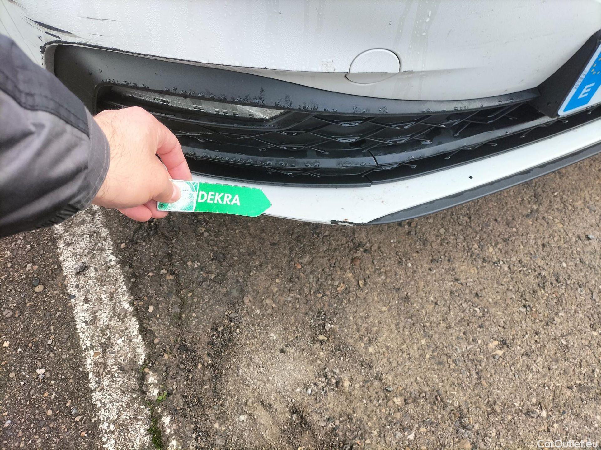  Land Rover  Discovery SEAT Nuevo León / 2020 / 5P / berlina con portón 2.0 TDI 85kW (115CV) STYLE GONavi (AC) #5