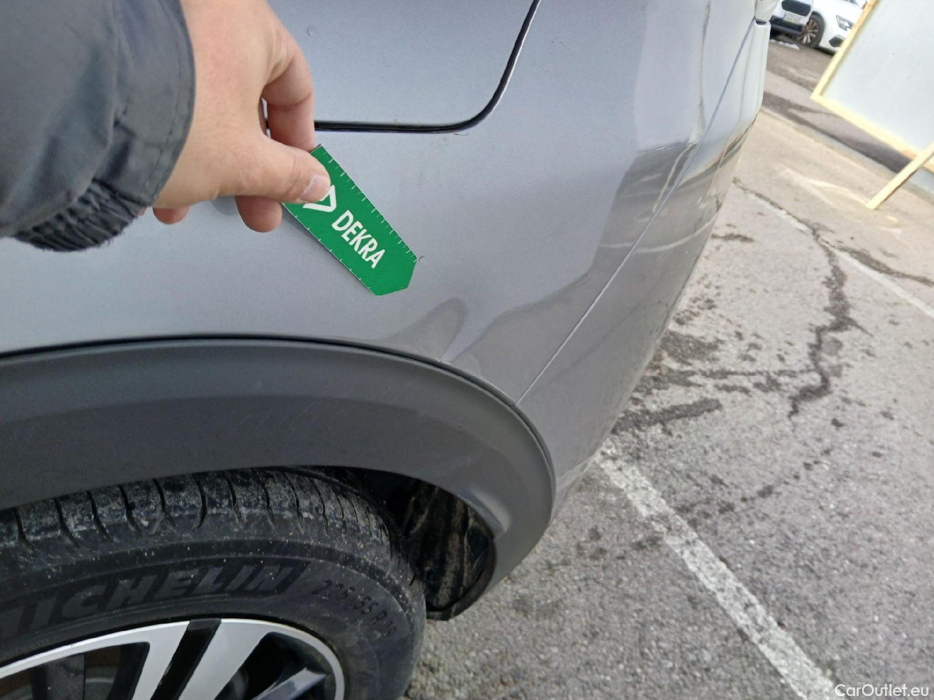  Peugeot  3008 PEUGEOT  Hybrid / 2016 / 5P / todoterreno 225 e-EAT8 Allure #23