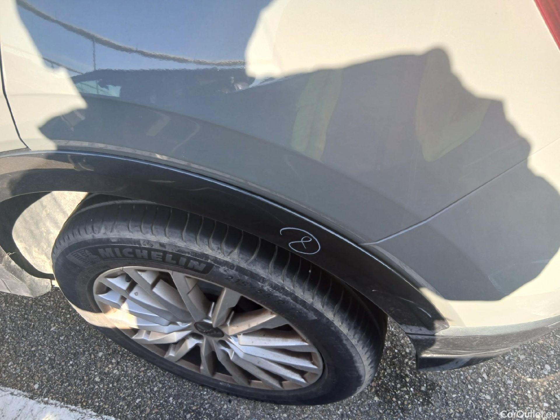  Audi  Q2 AUDI  / 2016 / 5P / todoterreno Design 30 TFSI 85kW (116CV) #13