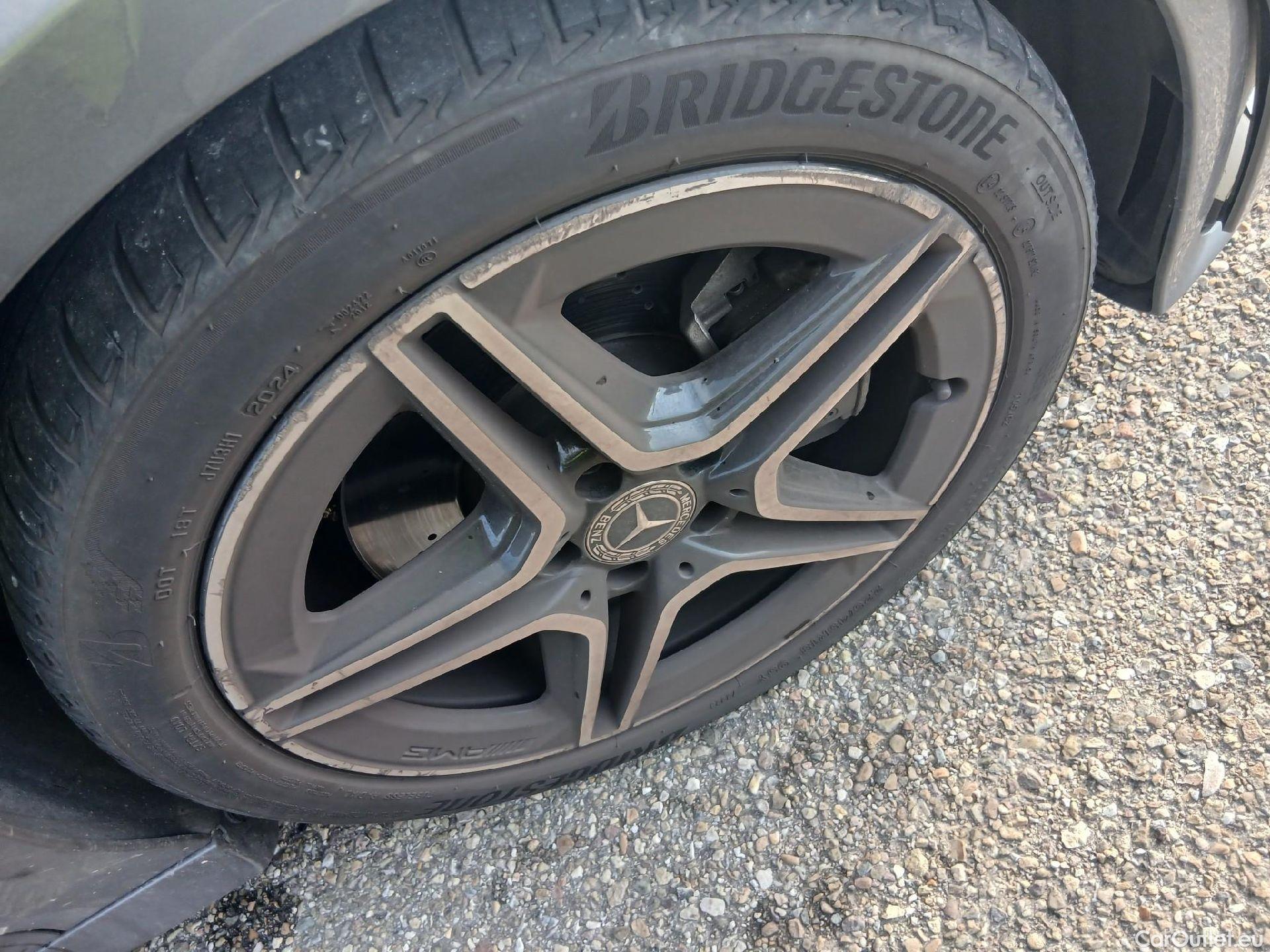  Mercedes  CLA-Klasse MERCEDES-BENZ CLA / 2019 / 5P / familiar CLA 220 D DCT Shooting Brake #24