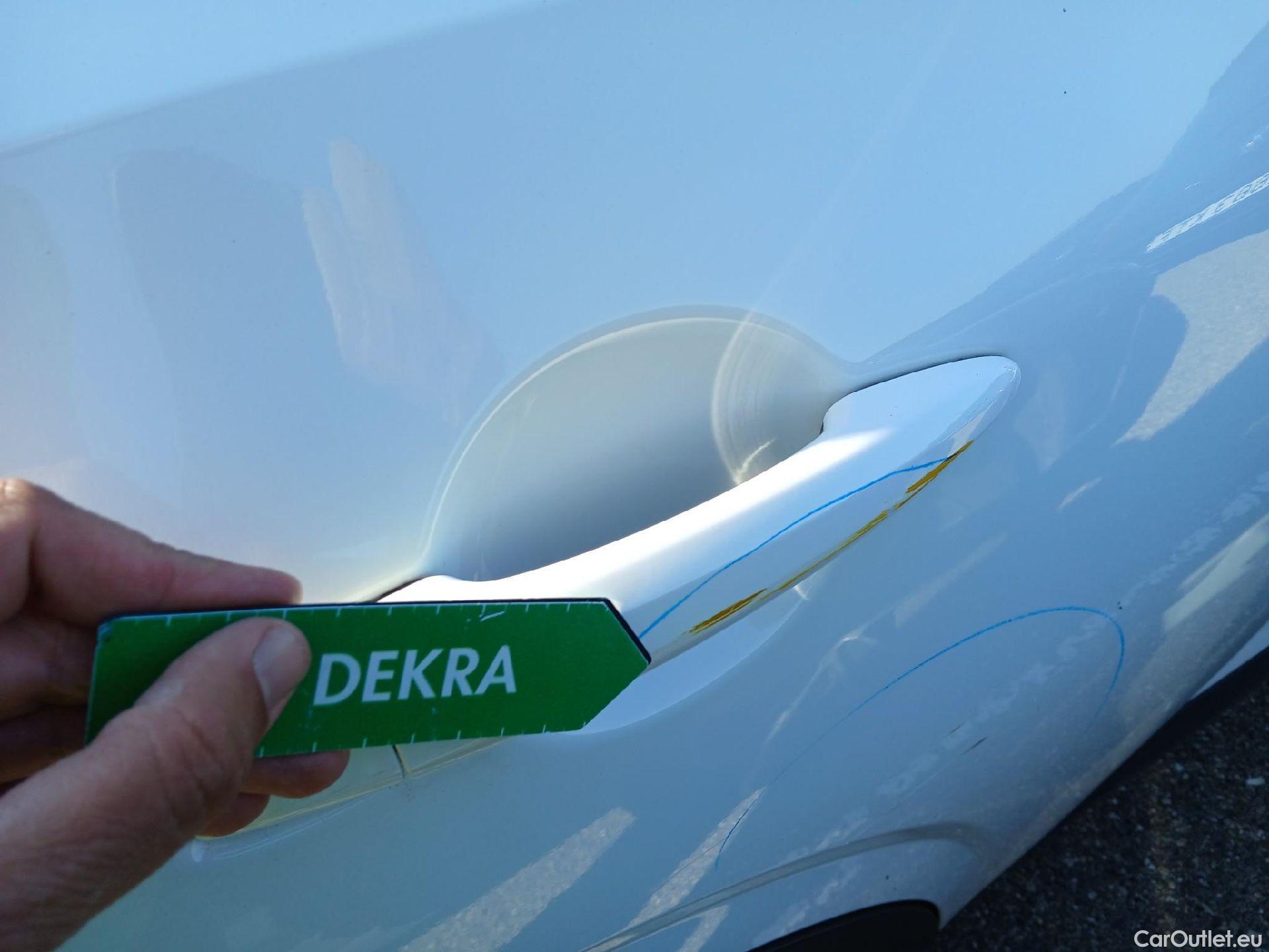  Nissan  Qashqai NISSAN  / 2021 / 5P / todoterreno DIG-T 103kW (140CV) mHEV 4x2 Acenta #23