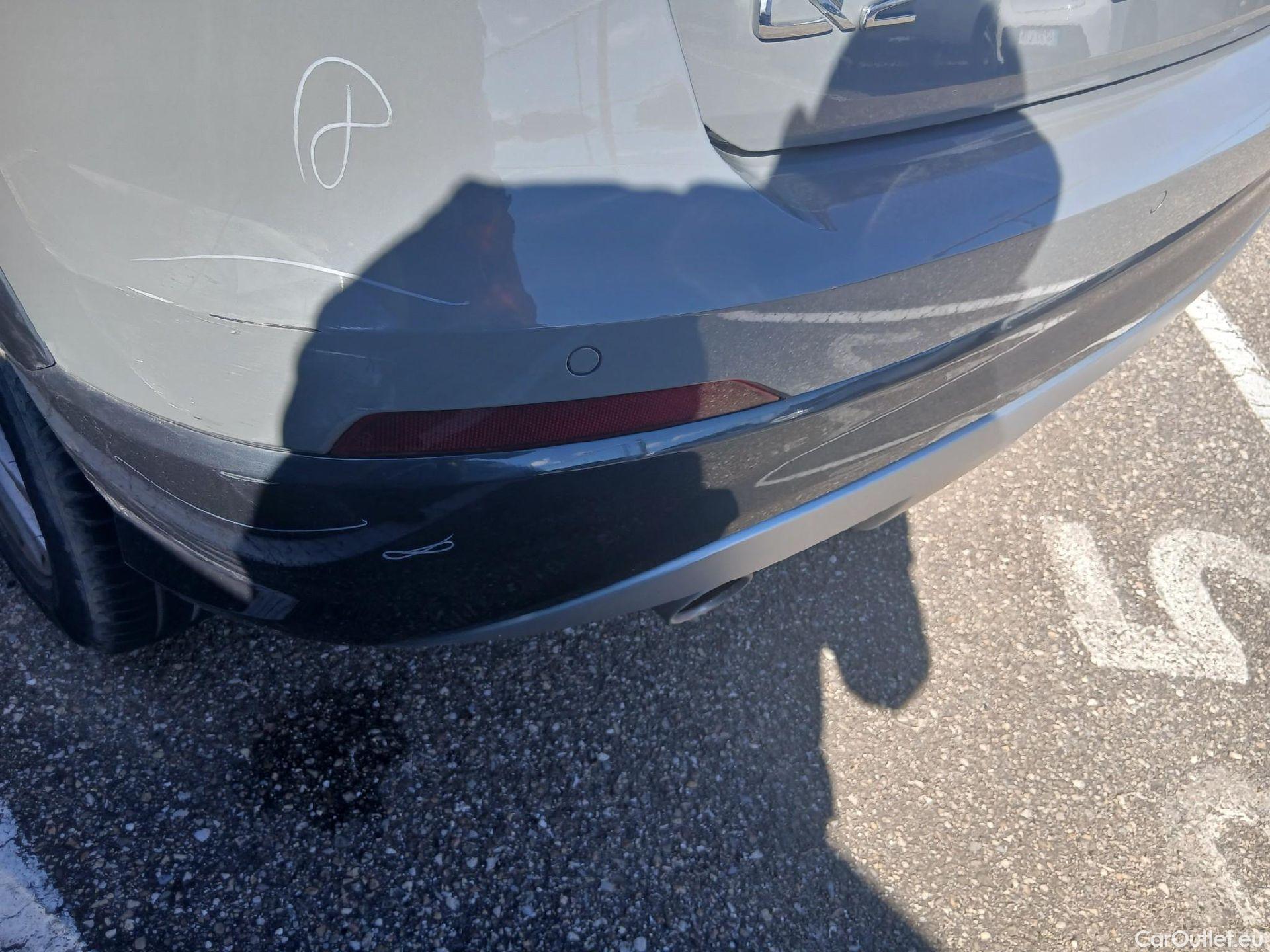  Audi  Q2 AUDI  / 2016 / 5P / todoterreno Design 30 TFSI 85kW (116CV) #16