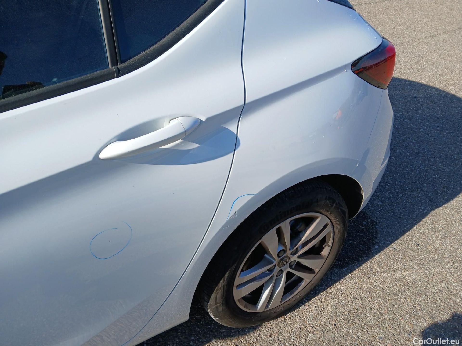  Opel  Astra OPEL  / 2019 / 5P / berlina con portón 1.2T SHL 81kW (110CV) GS Line (CX) #9