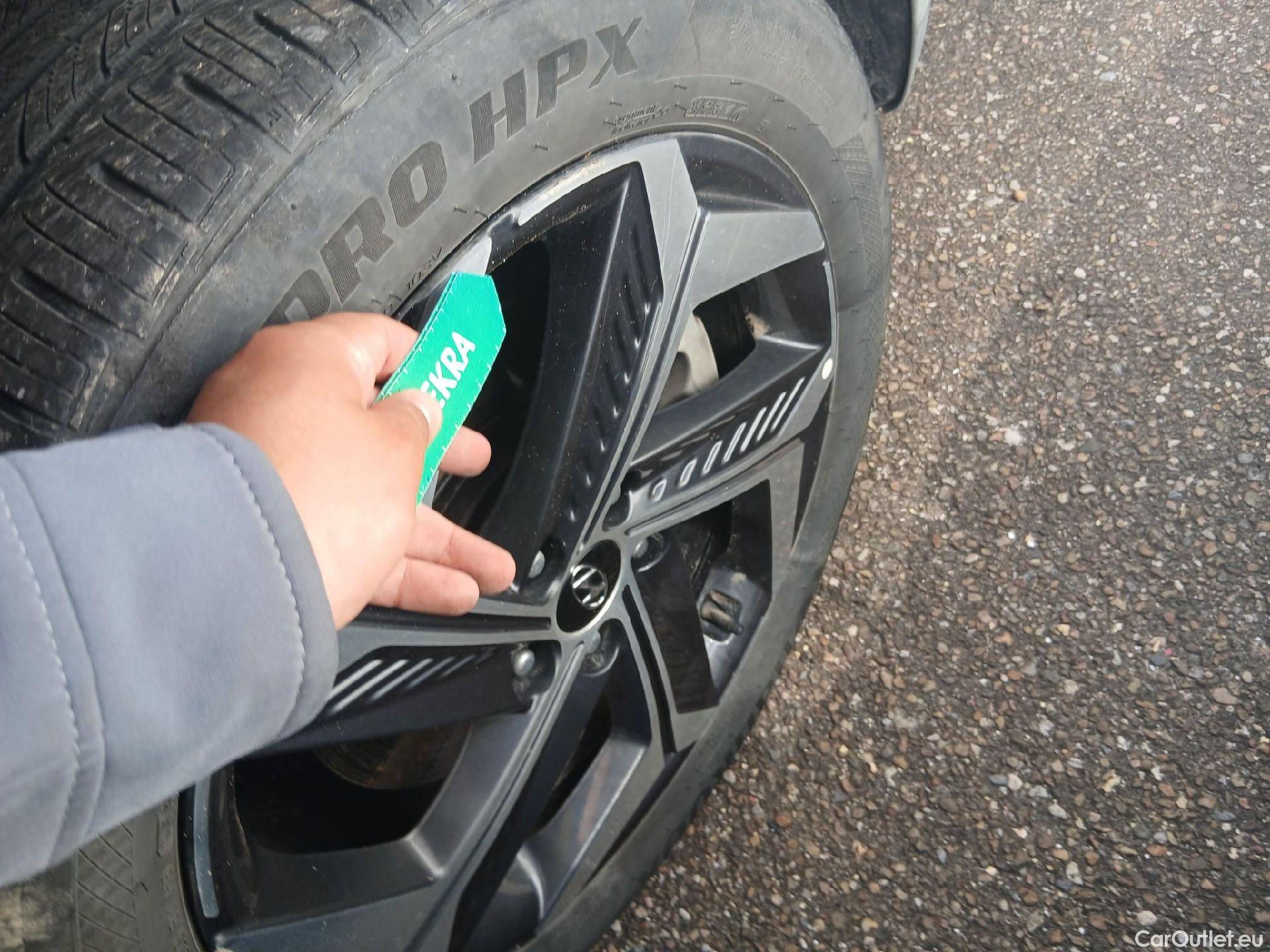  Hyundai  Tucson HYUNDAI  / 2020 / 5P / todoterreno 1.6 TGDI PHEV 195kW Style Auto 4x4 #17