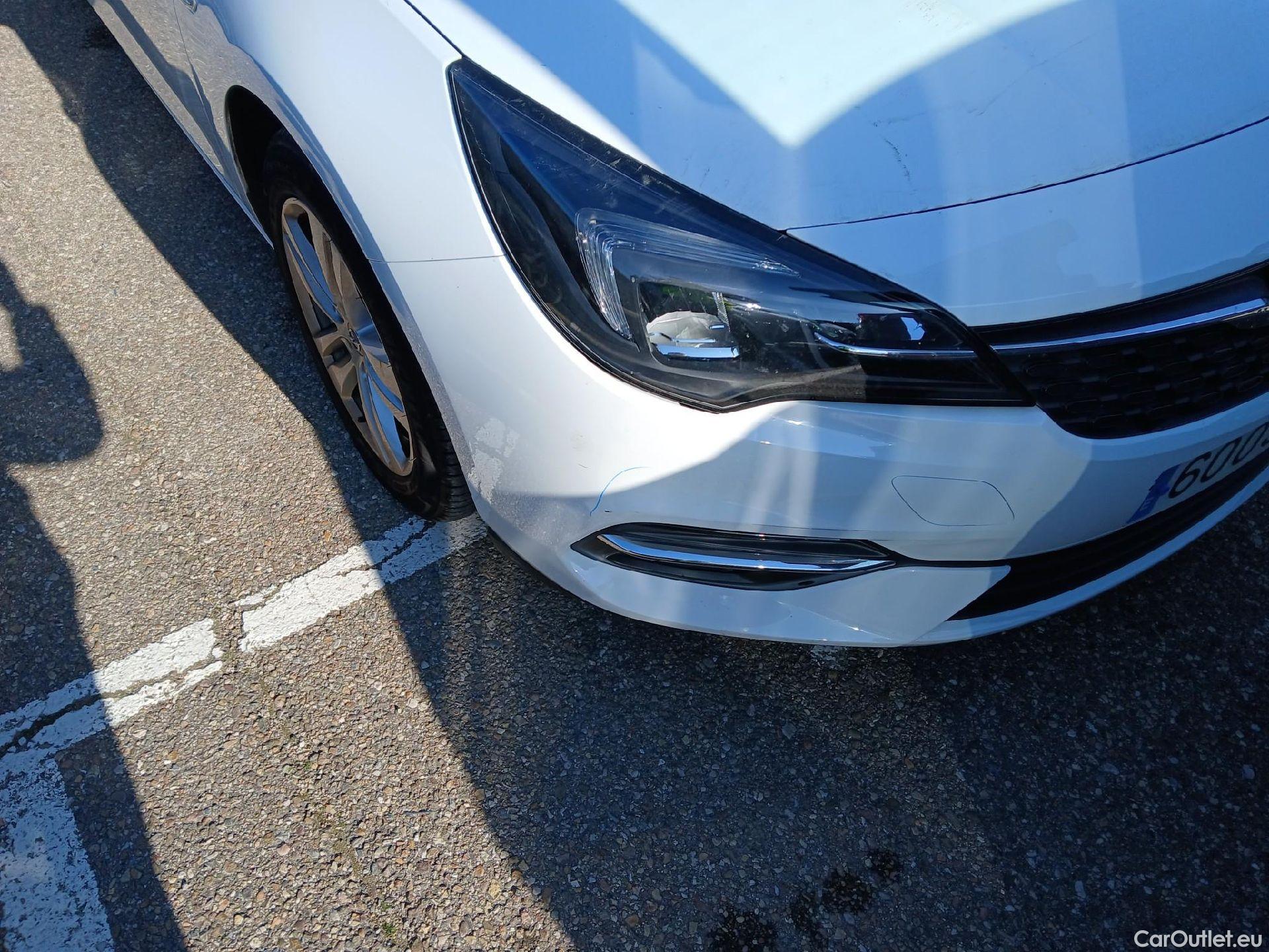  Opel  Astra OPEL  / 2019 / 5P / berlina con portón 1.2T SHL 81kW (110CV) GS Line (CX) #1