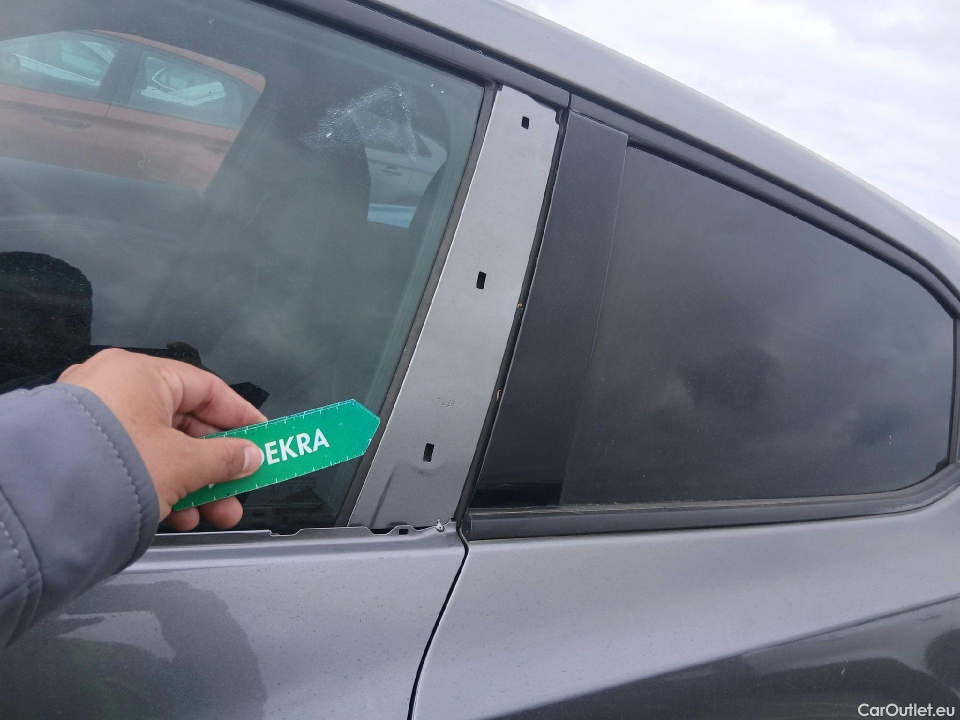  Nissan  Juke NISSAN  / 2019 / 5P / crossover DIG-T 84 kW (114 CV) DCT 7 V N-Connecta (AC2) #13