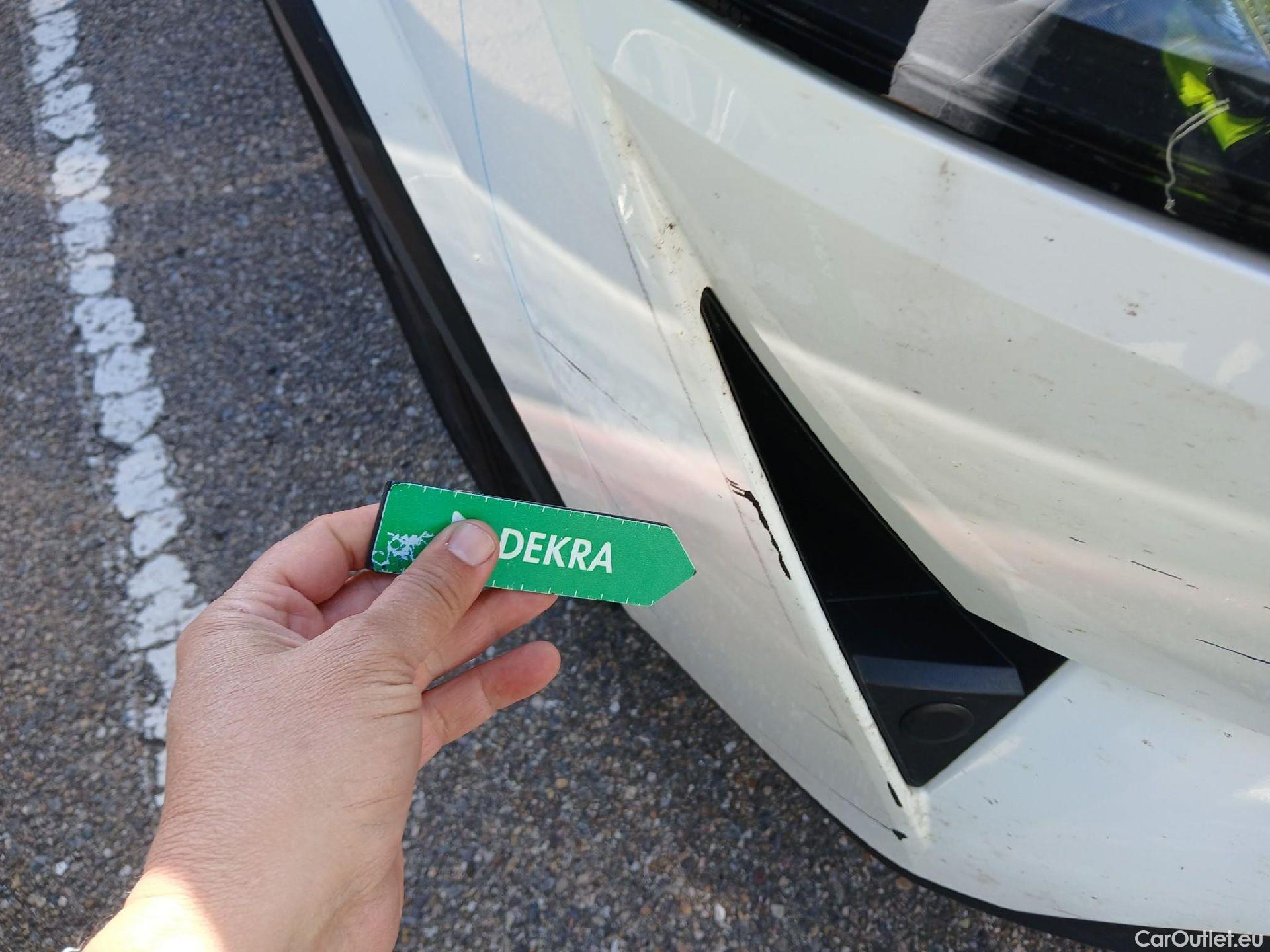  Nissan  Qashqai NISSAN  / 2021 / 5P / todoterreno DIG-T 103kW (140CV) mHEV 4x2 Acenta #2