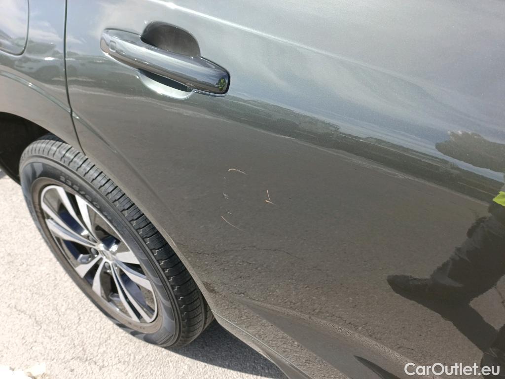  Volvo  XC60 VOLVO  / 2017 / 5P / todoterreno 2.0 B5 D AWD Momentum Pro Auto #3