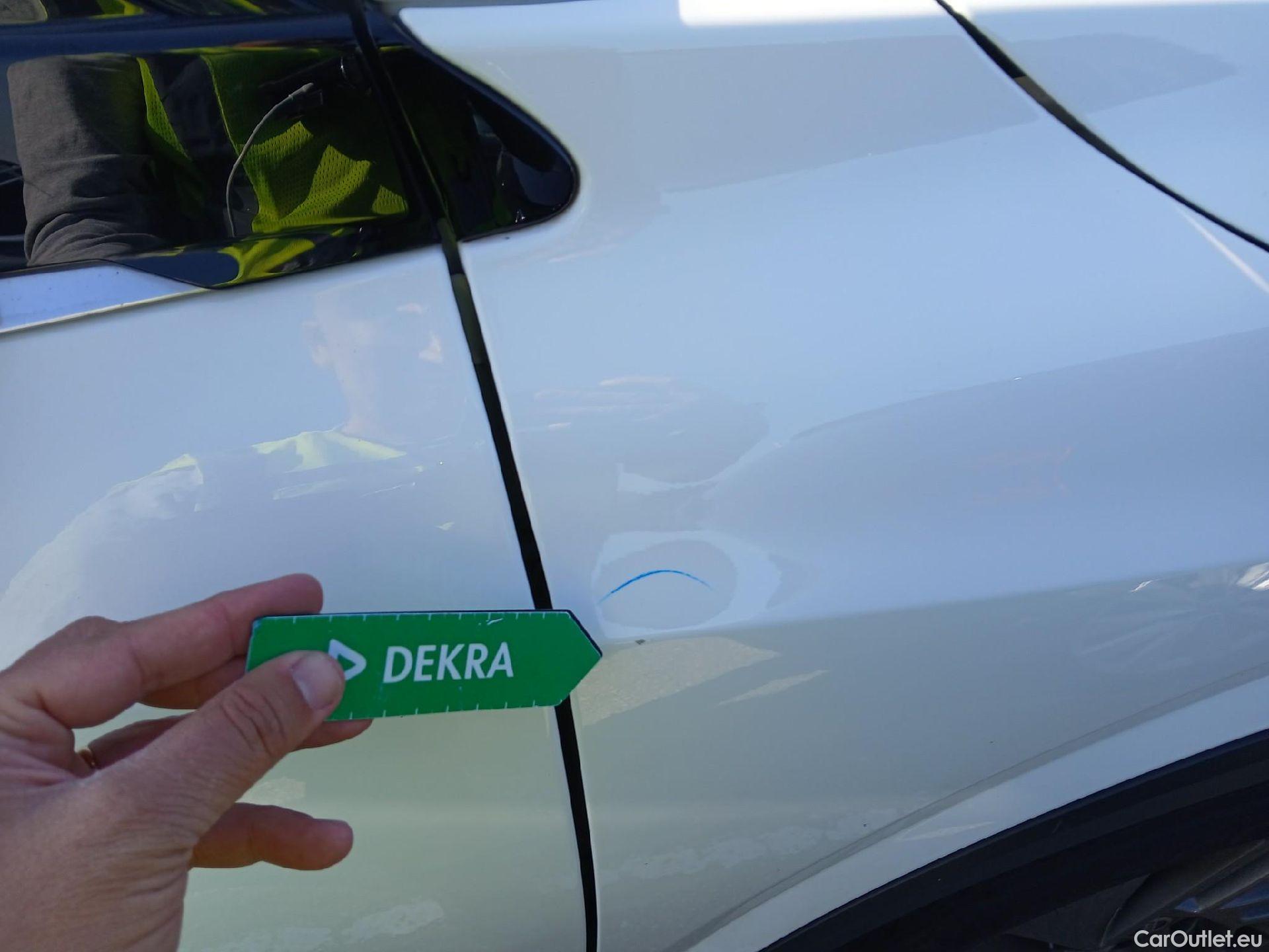  Nissan  Qashqai NISSAN  / 2021 / 5P / todoterreno DIG-T 103kW (140CV) mHEV 4x2 Acenta #32