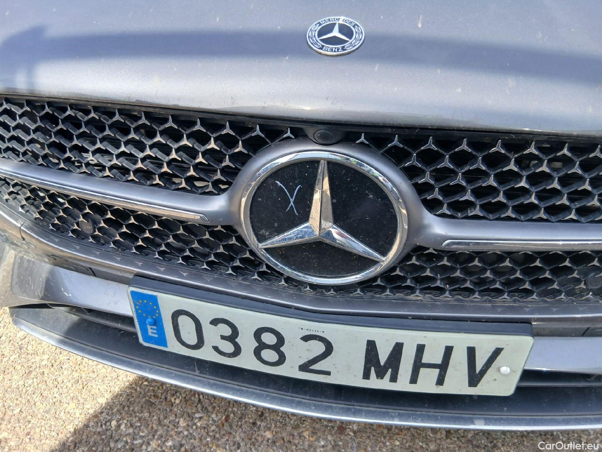  Mercedes  A-Klasse MERCEDES-BENZ Clase A / 2022 / 5P / berlina con portón A 250 e #5