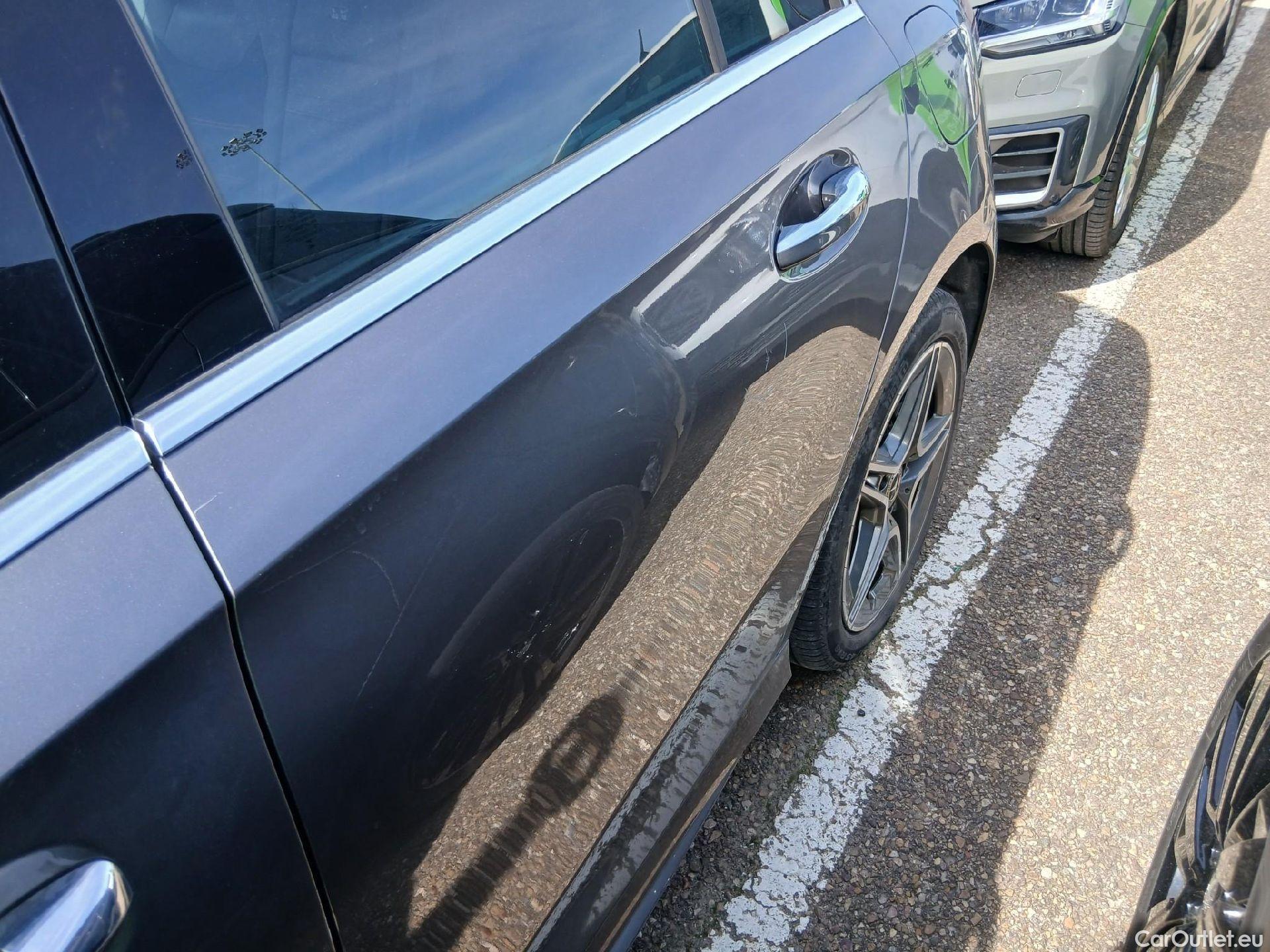  Mercedes  A-Klasse MERCEDES-BENZ Clase A / 2022 / 5P / berlina con portón A 250 e #10