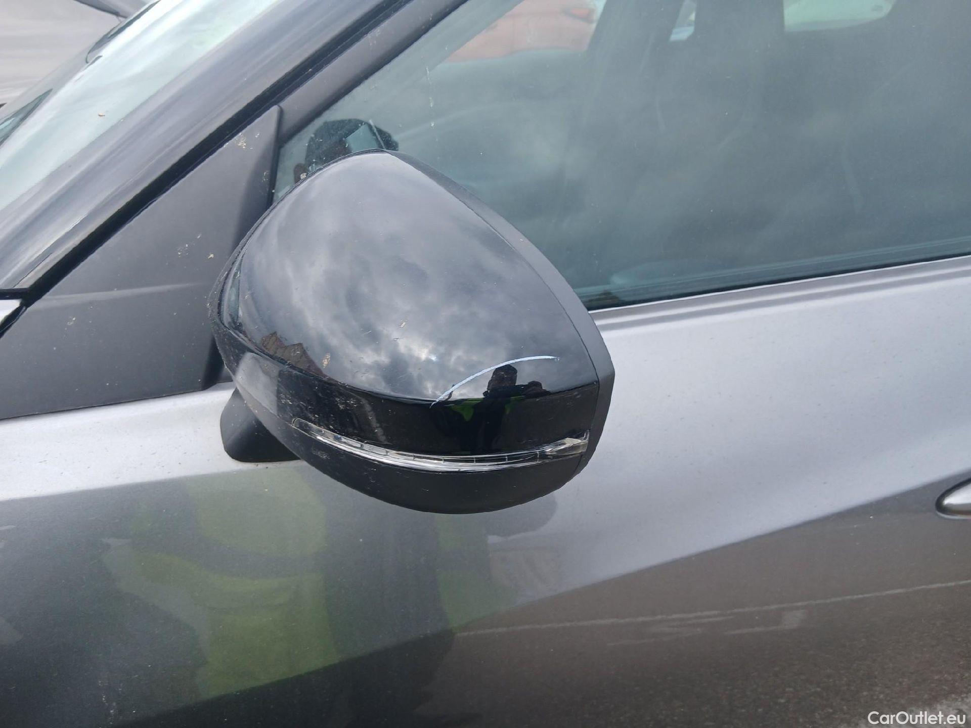  Nissan  Juke NISSAN  / 2019 / 5P / crossover DIG-T 84 kW (114 CV) DCT 7 V N-Connecta (AC2) #10