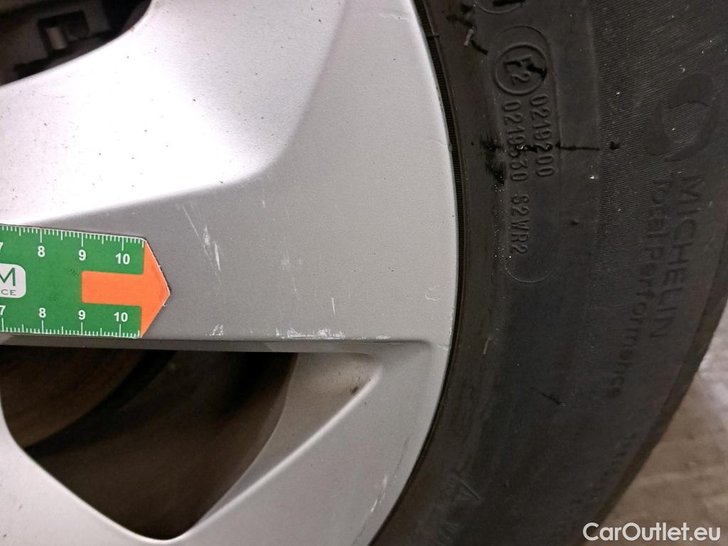  Nissan  Qashqai NISSAN  / 2017 / 5P / todoterreno dCi 85 kW (115 CV) ACENTA #13