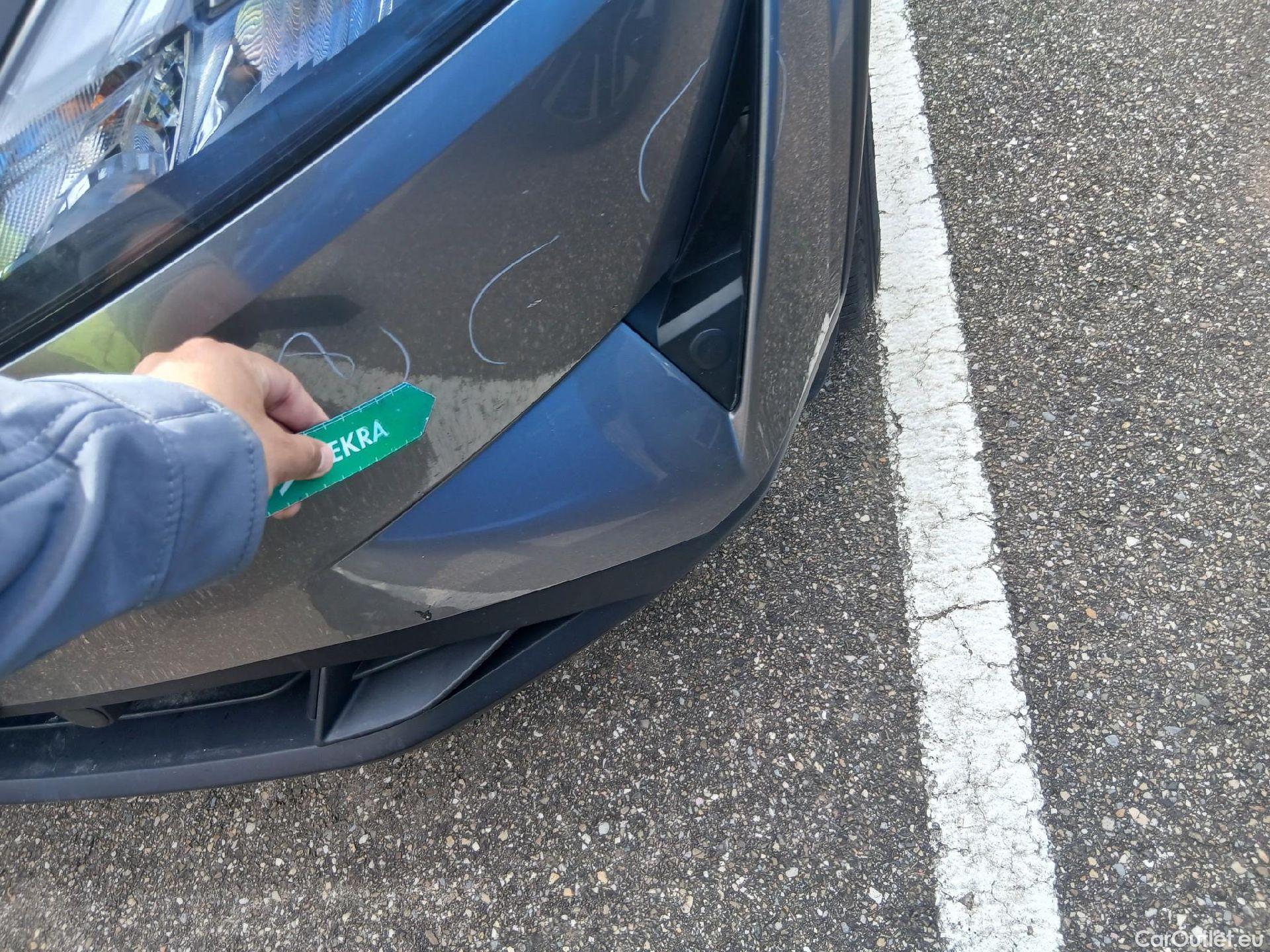  Nissan  Qashqai NISSAN  / 2021 / 5P / todoterreno DIG-T 116kW (158CV) mHEV Xtronic Acenta (AC) #3