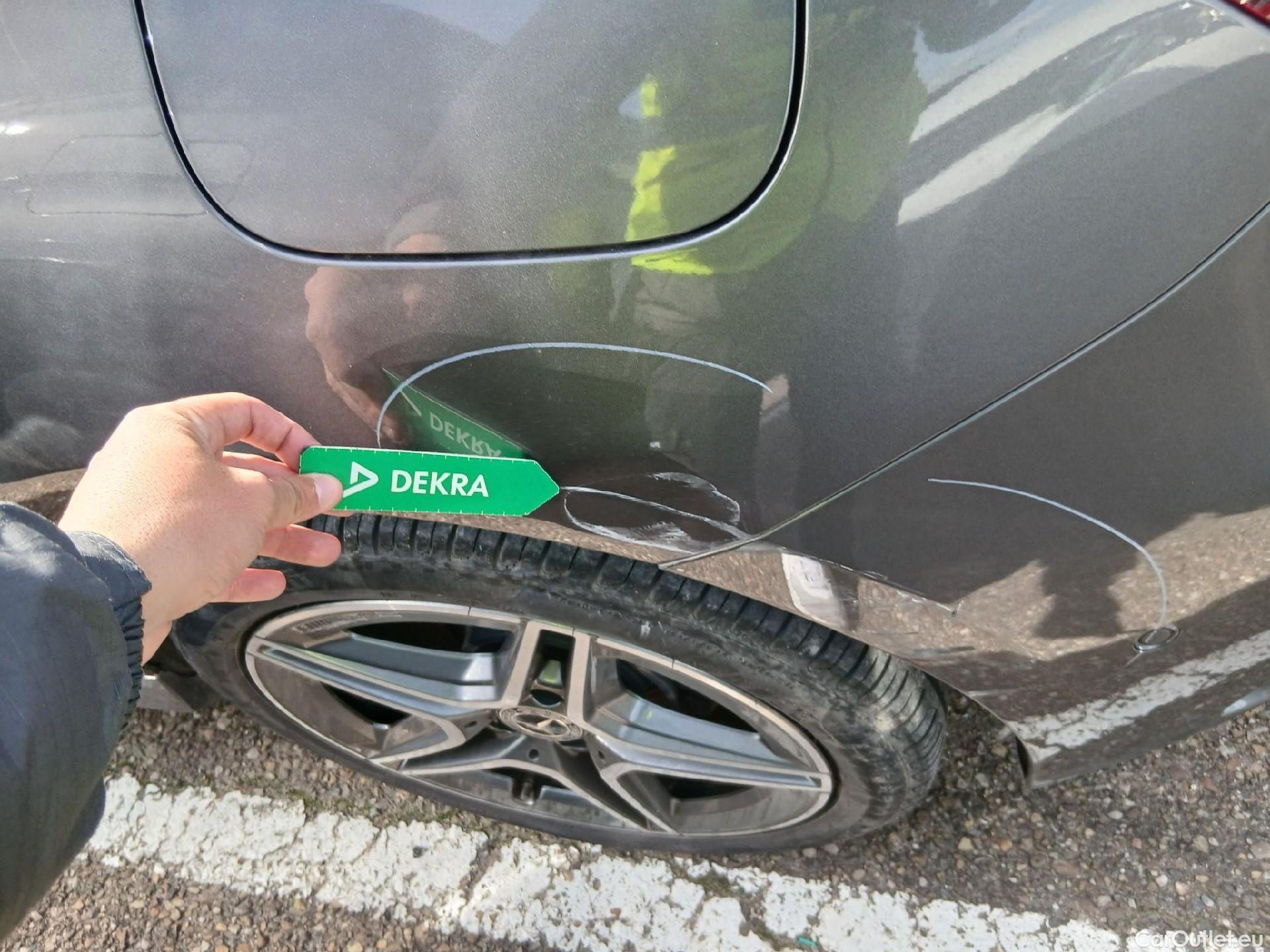  Mercedes  A-Klasse MERCEDES-BENZ Clase A / 2022 / 5P / berlina con portón A 250 e #12