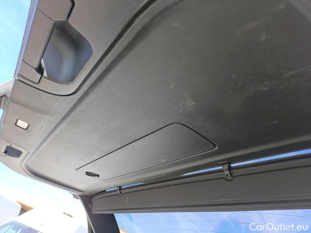  Volvo  XC60 VOLVO  / 2017 / 5P / todoterreno 2.0 B5 D AWD Momentum Pro Auto #11